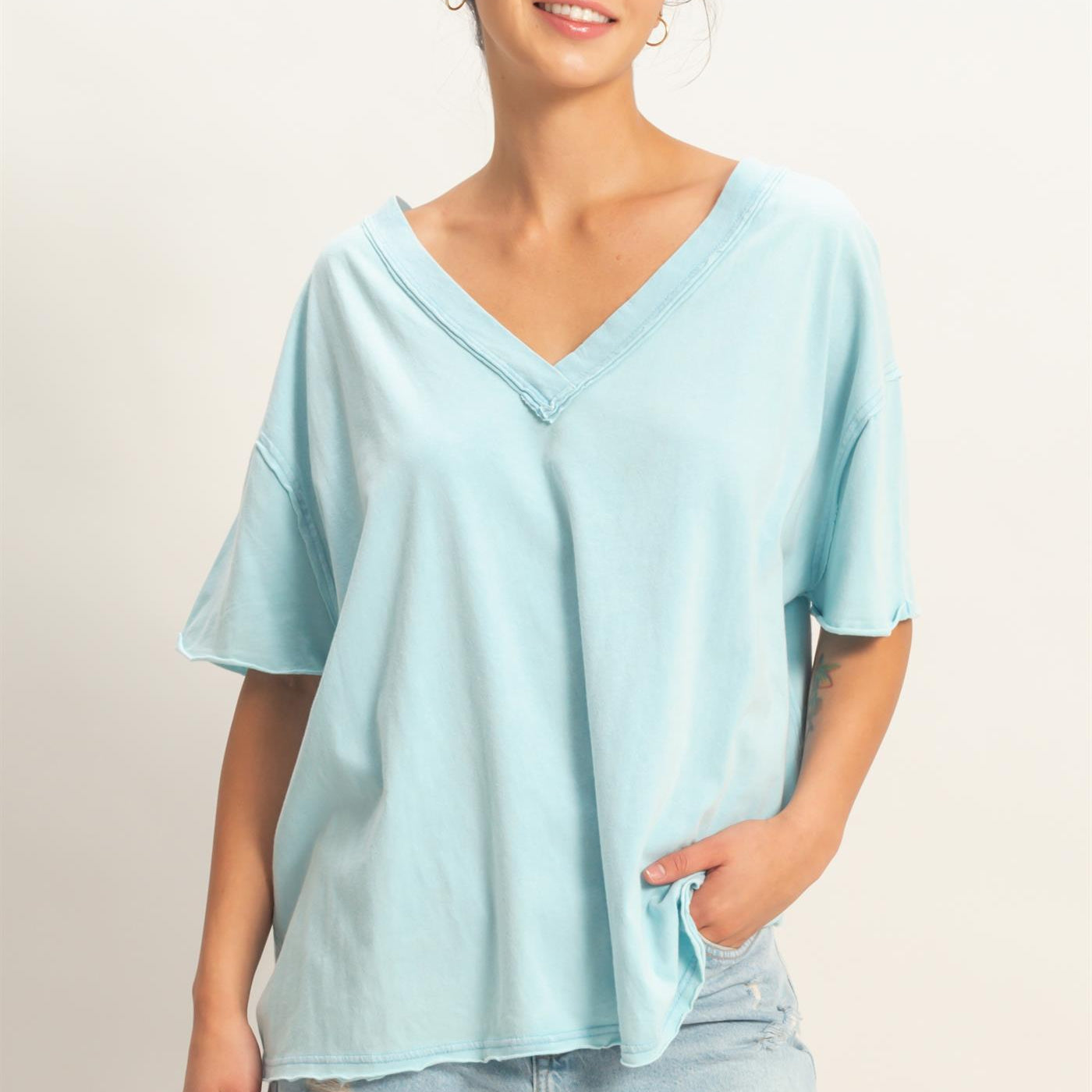 Wholesale Washed V-Neck Oversized Tee Clothing Tops DZ26A760 BLUE DOUBLE ZERO