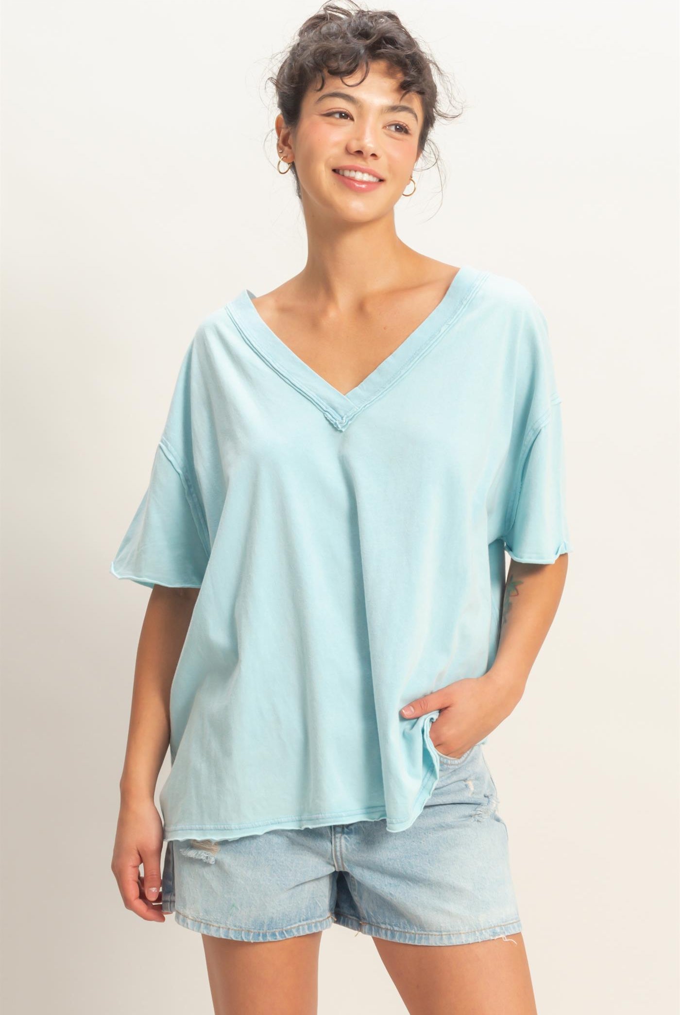 Wholesale Washed V-Neck Oversized Tee Clothing Tops DZ26A760 BLUE DOUBLE ZERO