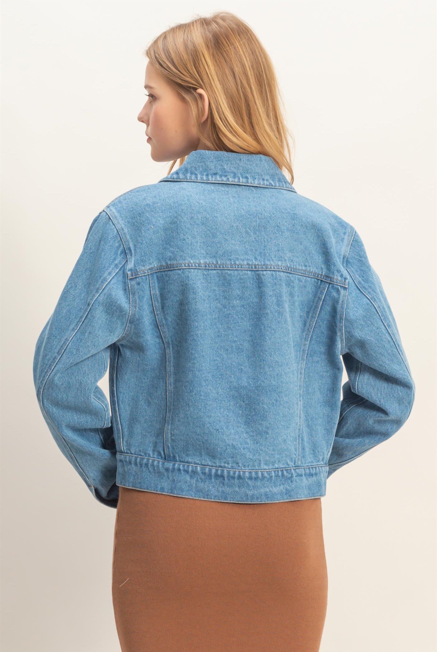 Wholesale Denim Button-Up Jacket Coats & Jackets HF26C725 LIGHT BLUE HYFVE