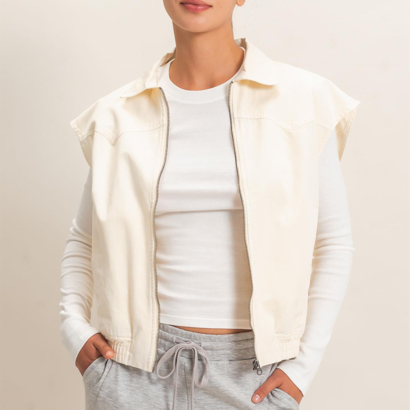 Wholesale Mineral Wash Sleeveless Zip-Up Collar Vest Vests DZ26E392 IVORY DOUBLE ZERO