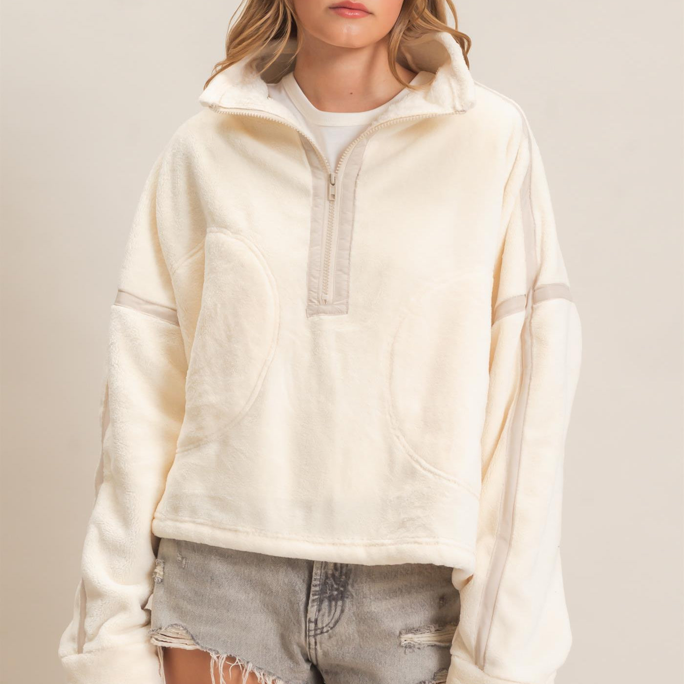 Wholesale Contrast Trim Half-Zip Fleece Pullover Outerwear HF26F206-D IVORY HYFVE