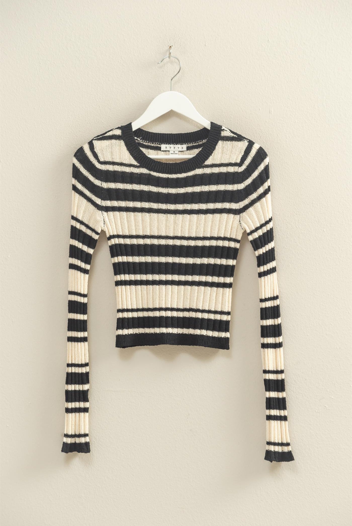 Wholesale Horizontal Striped Crew Neck Sweater Clothing Tops HF25E811 BLACK HYFVE