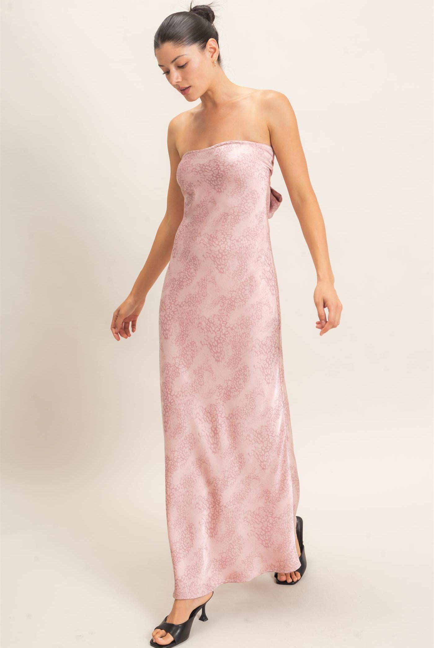 Wholesale Satin Patterned Maxi Dress Dresses HF26F029 PINK HYFVE