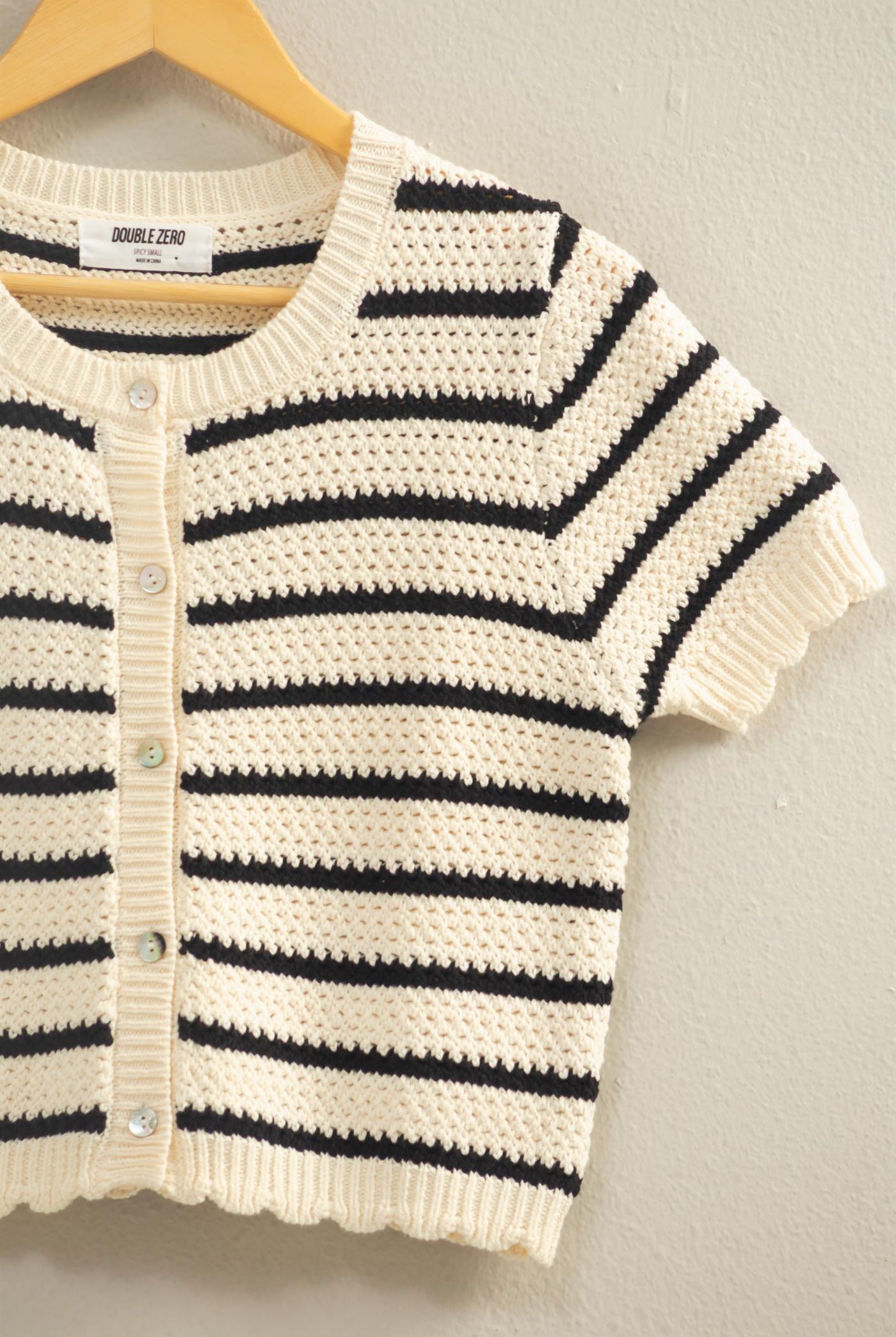 Wholesale Striped Short Sleeve Cardigan With Scallop Edge Cardigans DZ26A605 BLACK DOUBLE ZERO