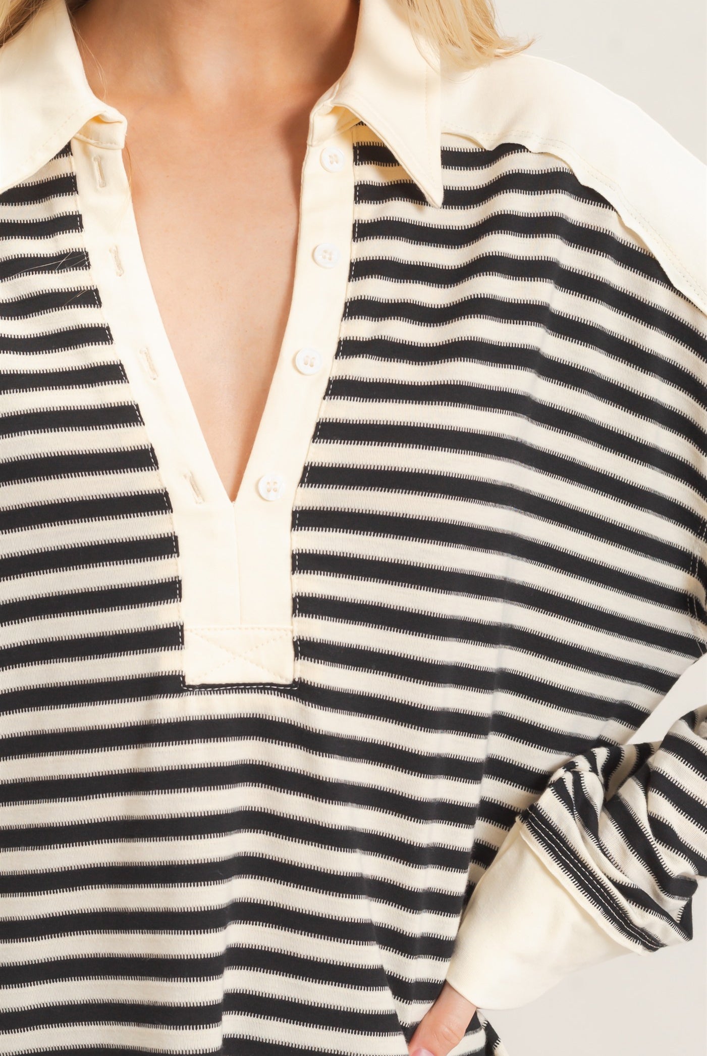 Wholesale Striped Henley Sweatshirt Clothing Tops HF26F089 BLACK HYFVE