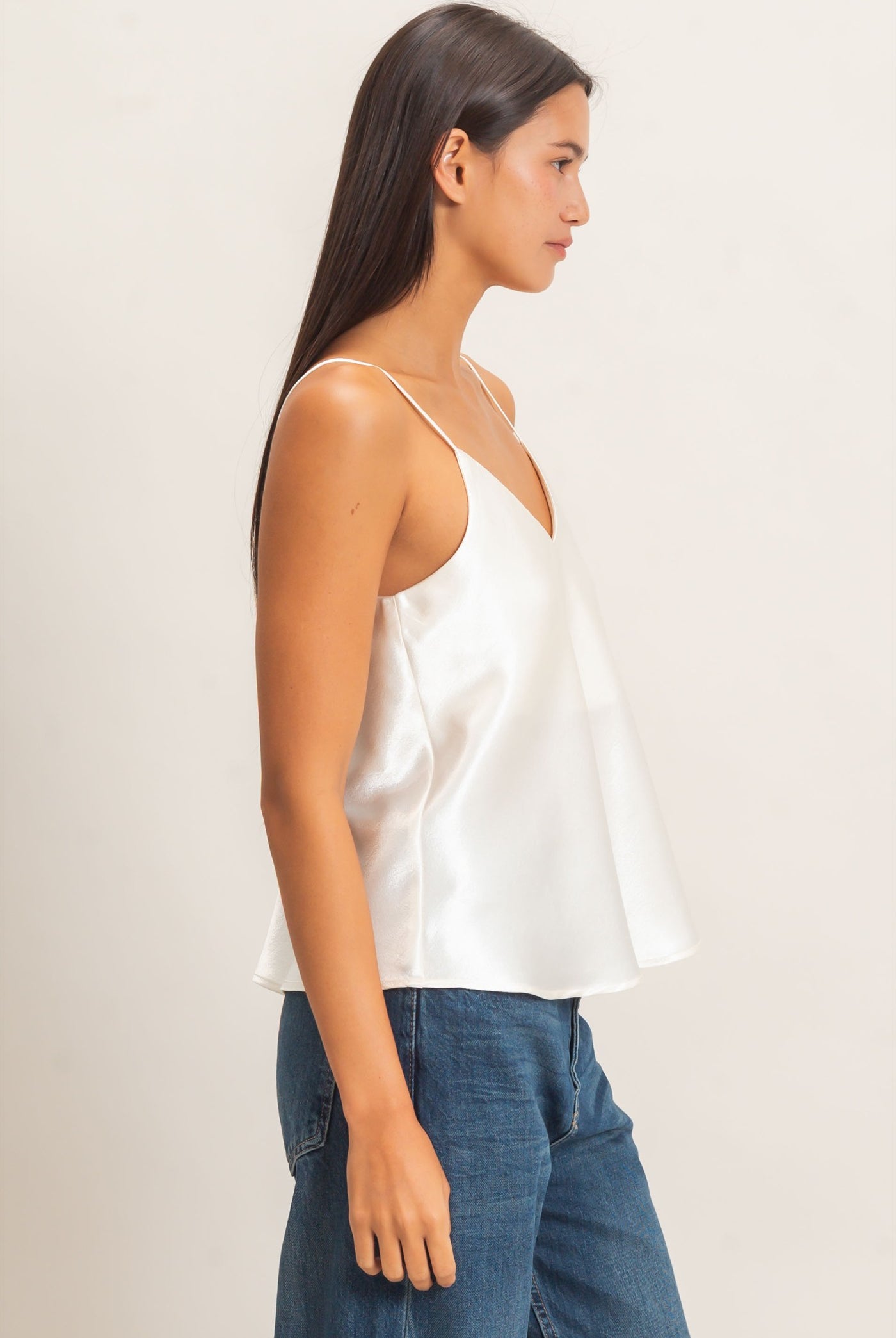 Wholesale V-Neck Satin Cami Top Camisoles DZ26C976 CREAM DOUBLE ZERO