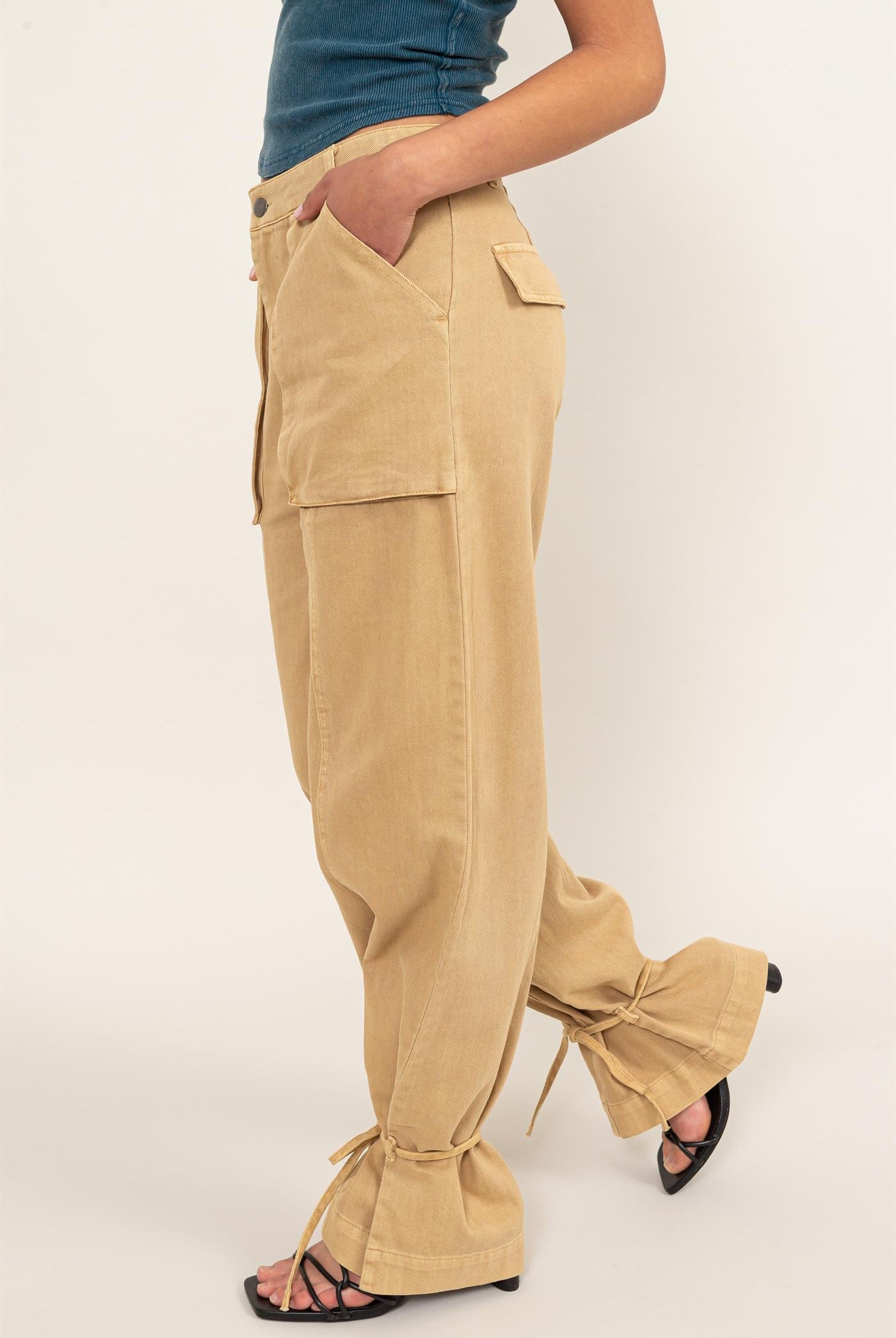 Wholesale High Rise Cargo Pants With Ankle Ties Pants DZ24C156 SAND DOUBLE ZERO