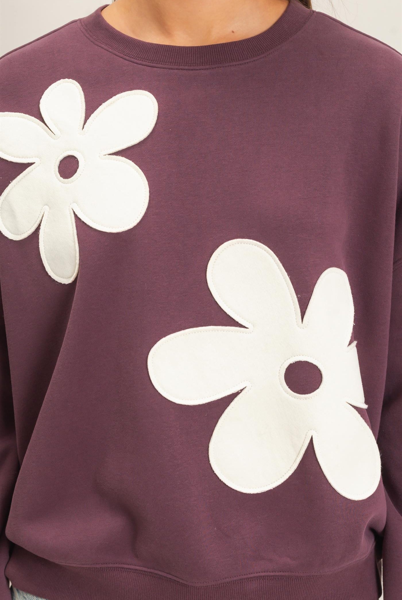 Wholesale Floral Applique Crew Neck Sweatshirt Sweatshirts DZ26E708 COCOA DOUBLE ZERO
