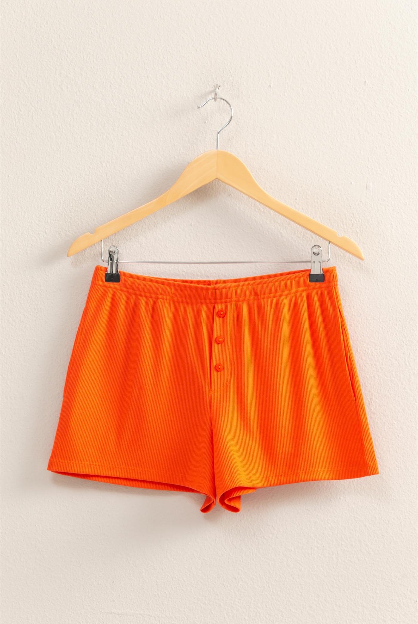 Wholesale High Waist Button Detail Flowy Shorts Shorts DZ25A934 TOMATO DOUBLE ZERO