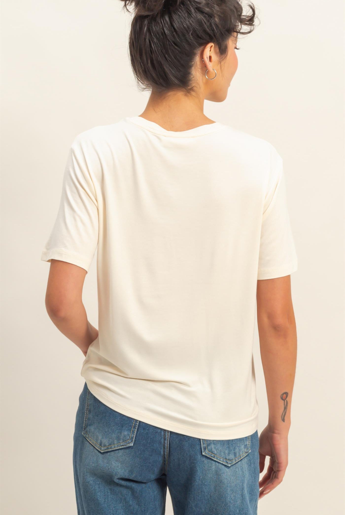 Wholesale Classic Crew Neck Short Sleeve Pocket Top T-Shirts DZ25C922 CREAM DOUBLE ZERO