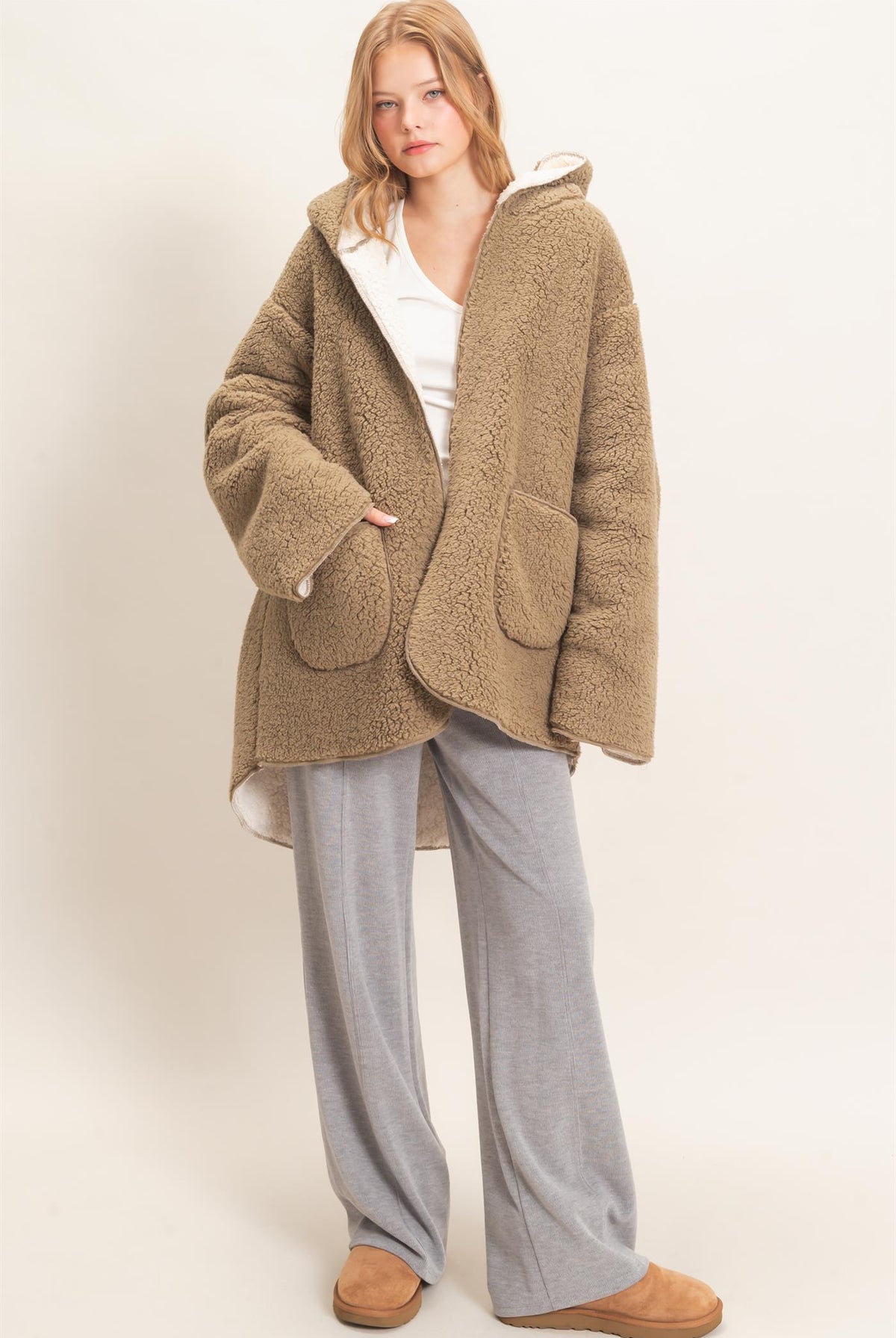 Wholesale Hooded Sherpa Jacket Coats & Jackets HF26E874 LIGHT OLIVE HYFVE