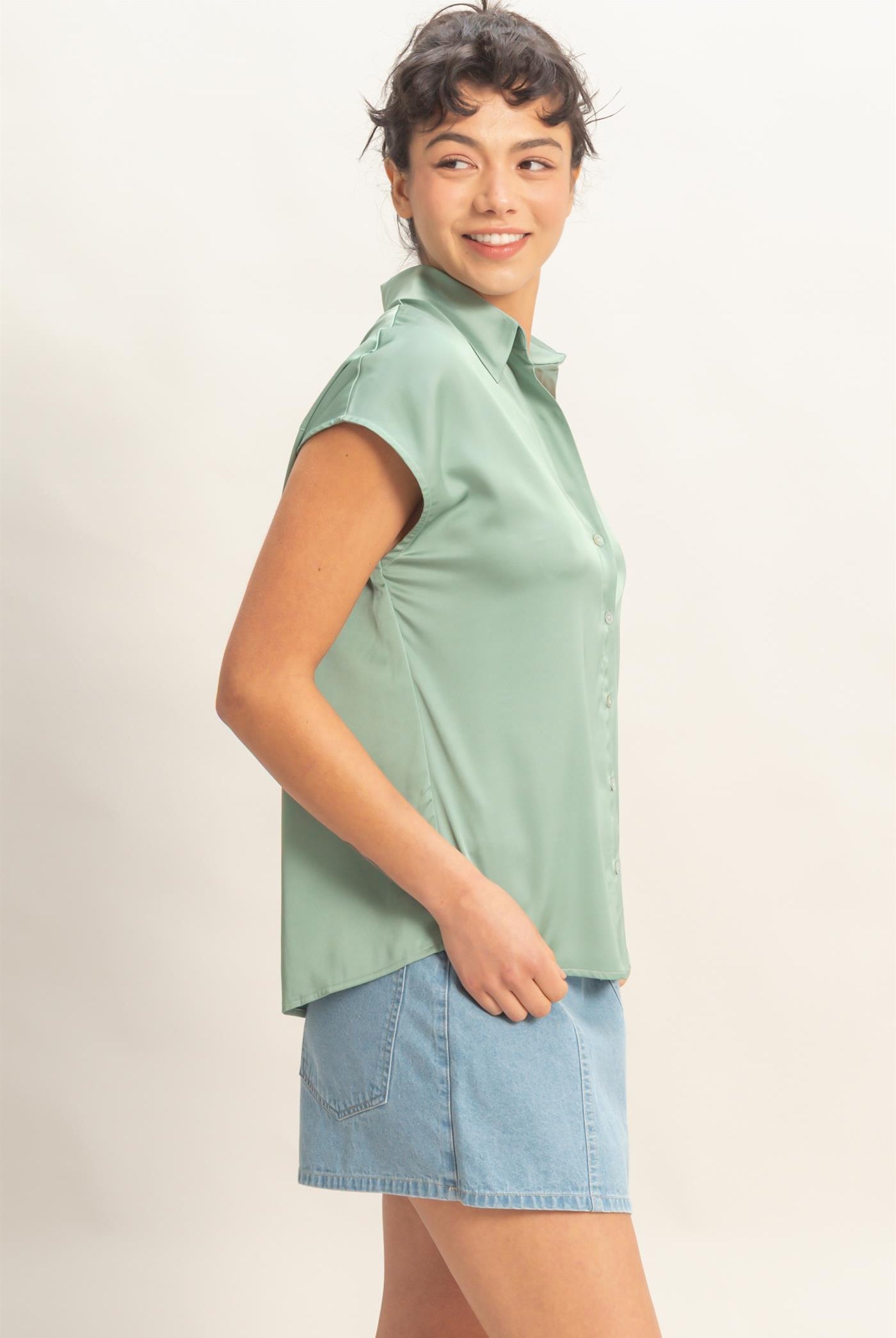 Wholesale Sleeveless Satin Button-Up Blouse Blouses DZ26A726 SAGE GREEN DOUBLE ZERO