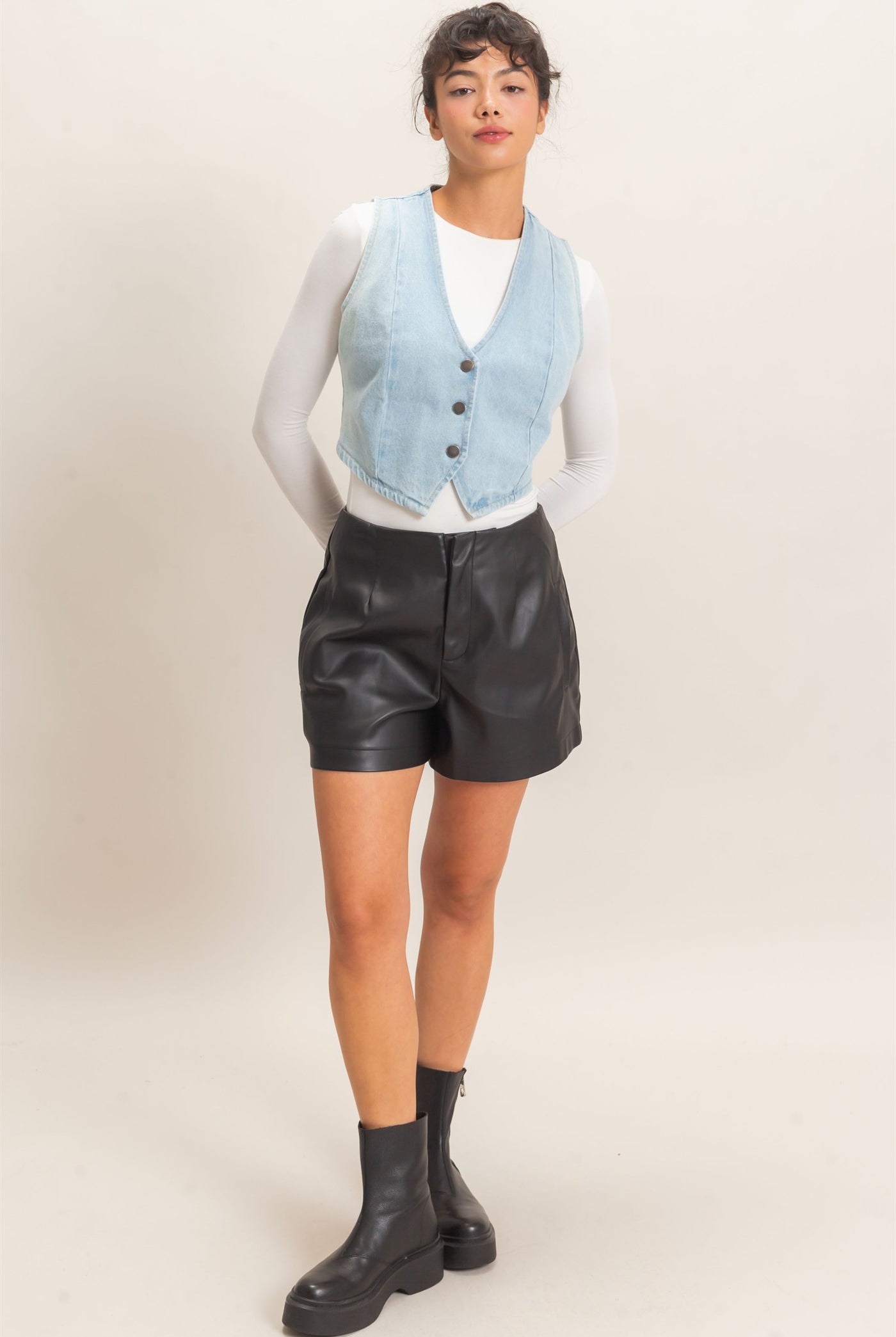 Wholesale Buttoned Denim Vest Vests DZ26E266 LIGHT BLUE DOUBLE ZERO