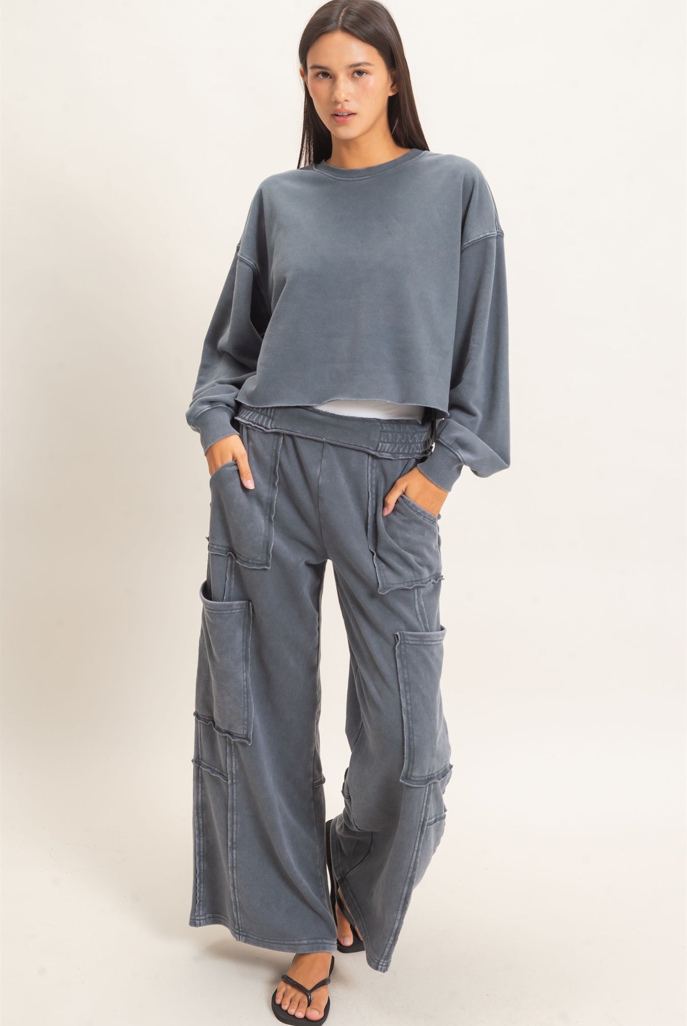 Wholesale Mineral Wash Raw Hem Cropped Sweatshirt Sweatshirts DZ26C968 DARK GRAY DOUBLE ZERO