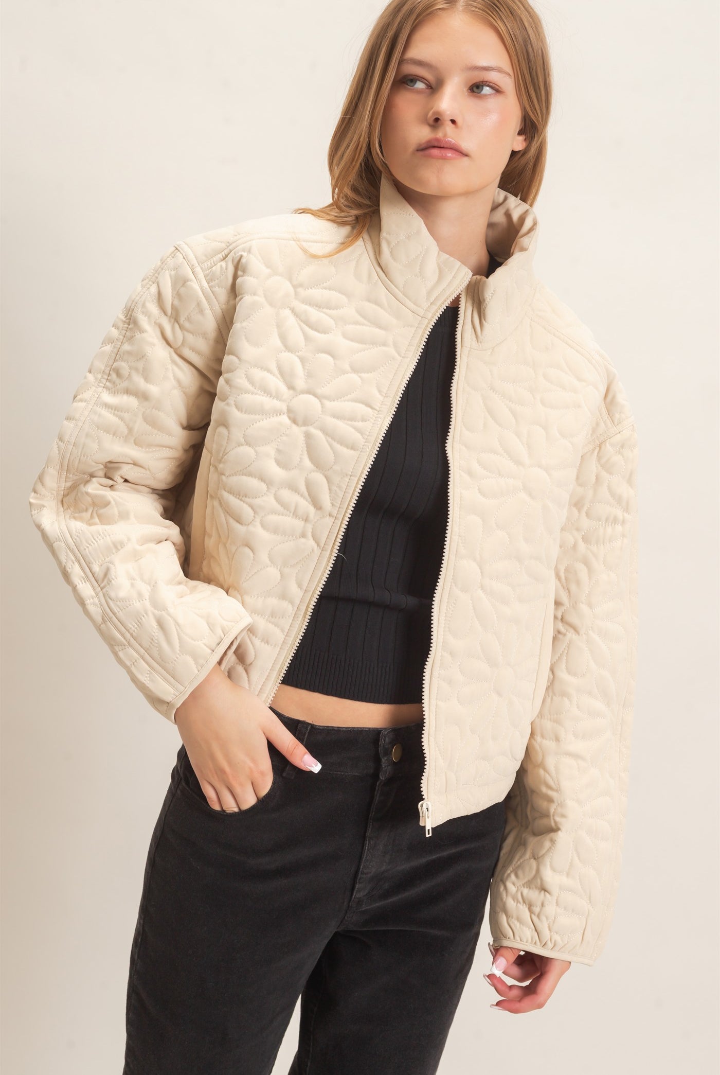 Wholesale Daisy Quilted Mock Neck Jacket Coats & Jackets HF26C821 ALPACA HYFVE
