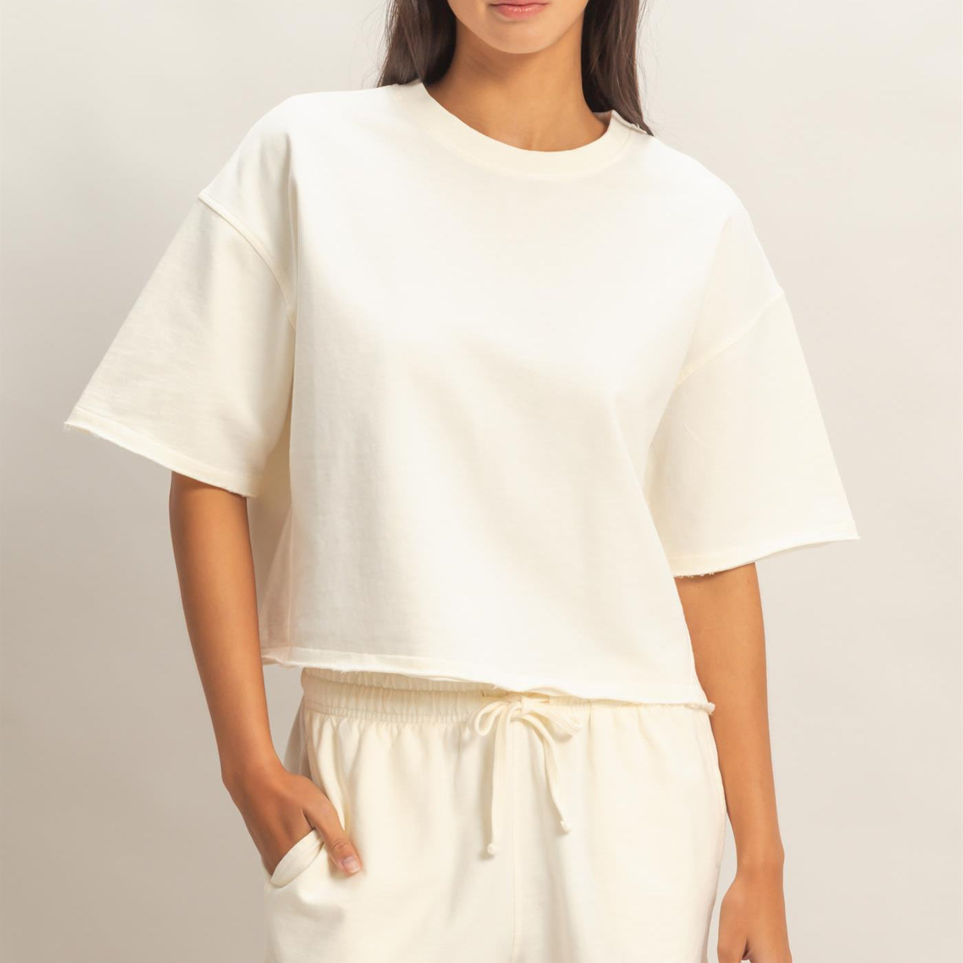 Wholesale Short Sleeve Crew Neck Top And Shorts Set Clothing DZ26C668-SET CREAM DOUBLE ZERO