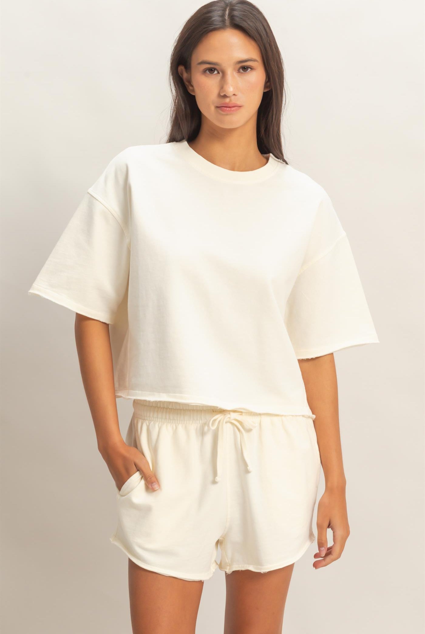 Wholesale Short Sleeve Crew Neck Top And Shorts Set Clothing DZ26C668-SET CREAM DOUBLE ZERO