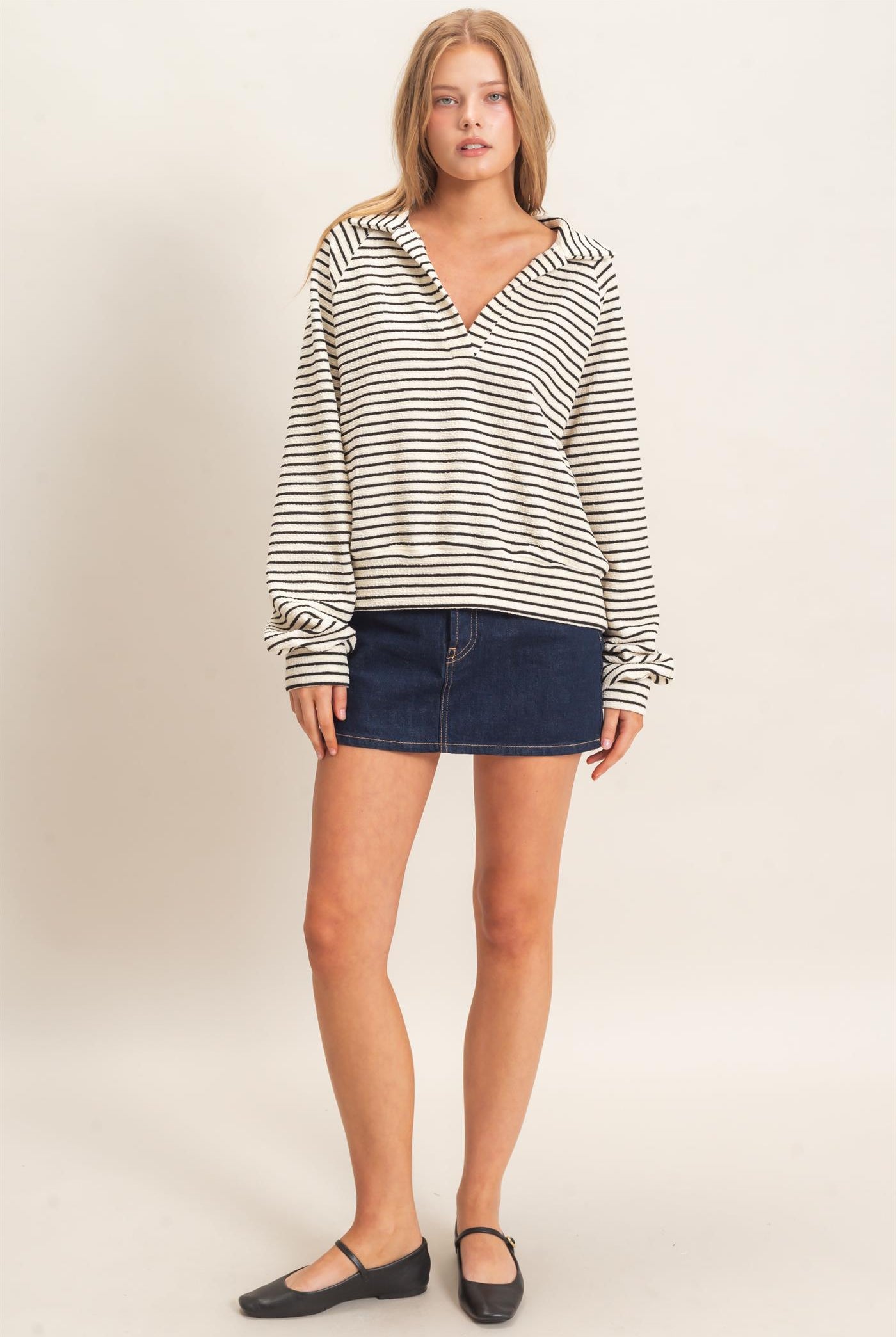 Wholesale Striped Collared Sweatshirt Sweatshirts HF26F095 CREAM HYFVE