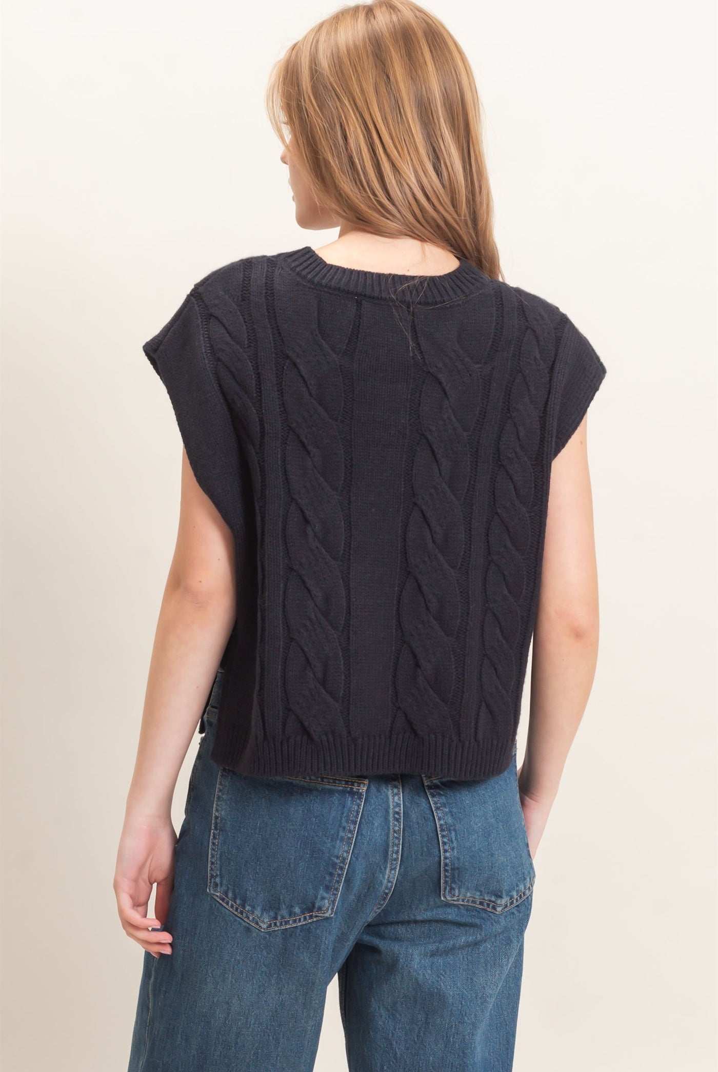 Wholesale Cable Knit Vest With Side Buttons Sweaters HF26F193 BLACK HYFVE