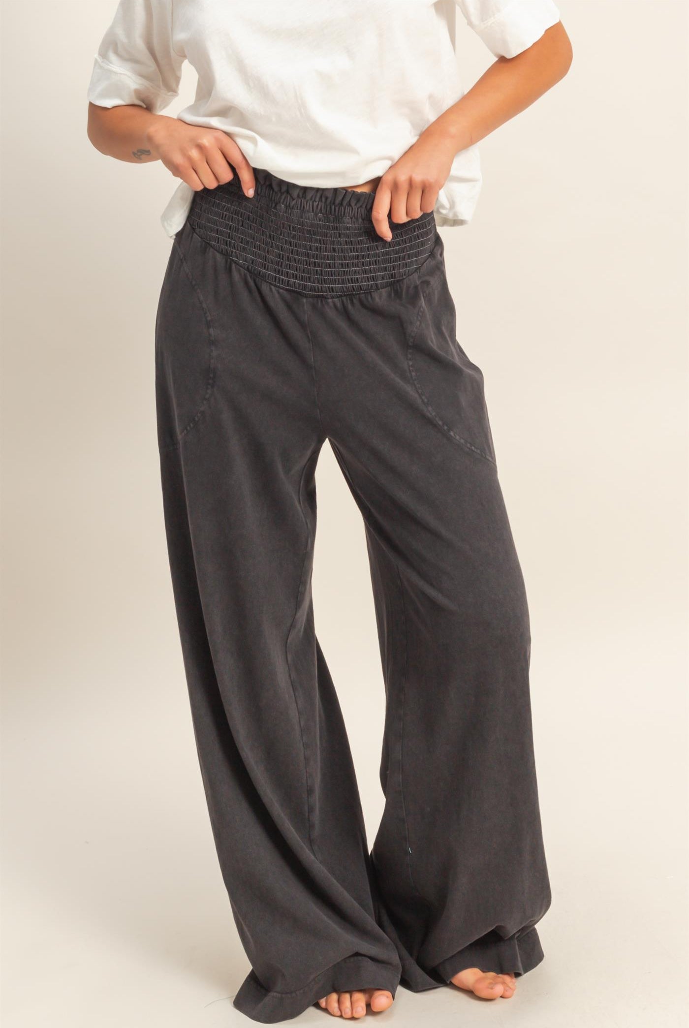 Wholesale Mineral Washed Wide-Leg Smocked Waist Pants Pants DZ26A249 BLACK DOUBLE ZERO