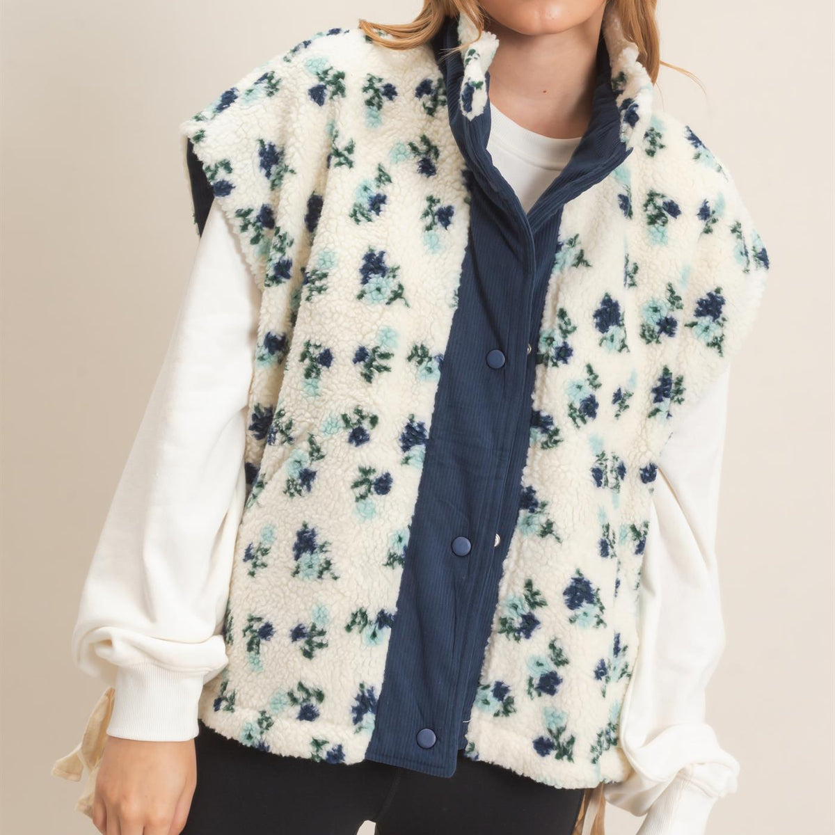 Wholesale Floral Sherpa Vest With Corduroy Vests HF26F073 BLUE HYFVE