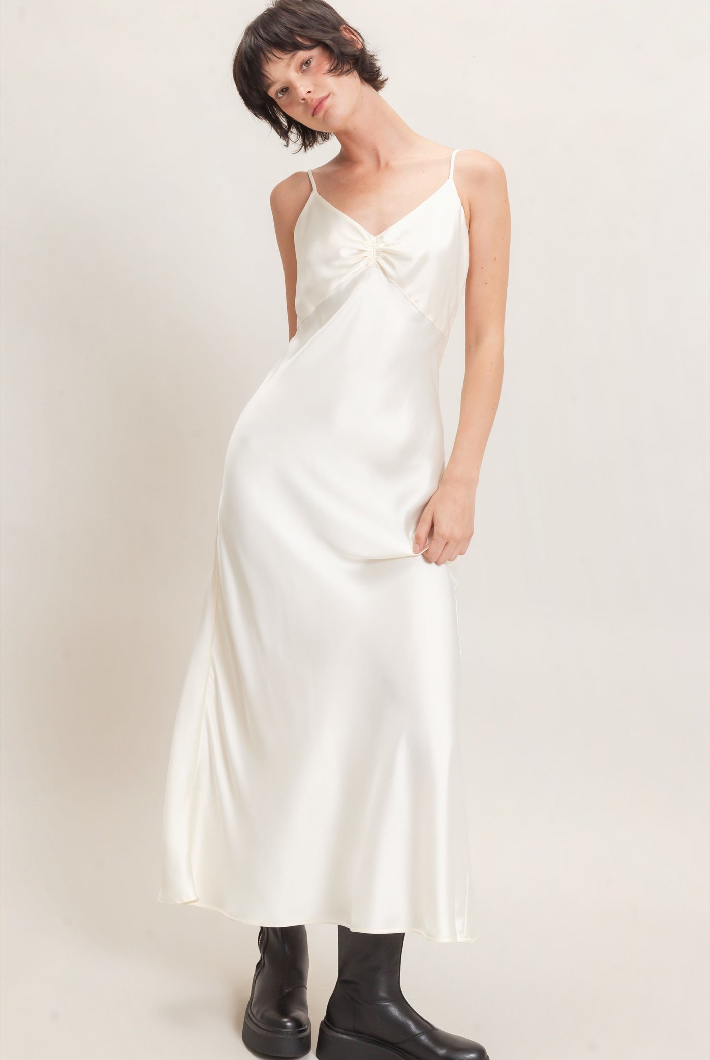 Wholesale Satin Slip Dress With Spaghetti Straps Dresses DZ26E380 CREAM DOUBLE ZERO