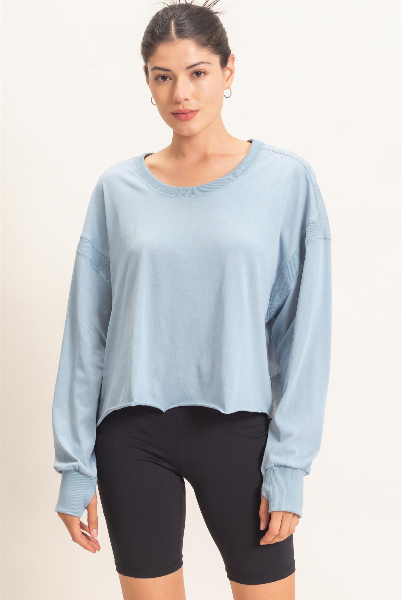 Wholesale Crew Neck Top Clothing Tops HF26C808 LIGHT BLUE HYFVE