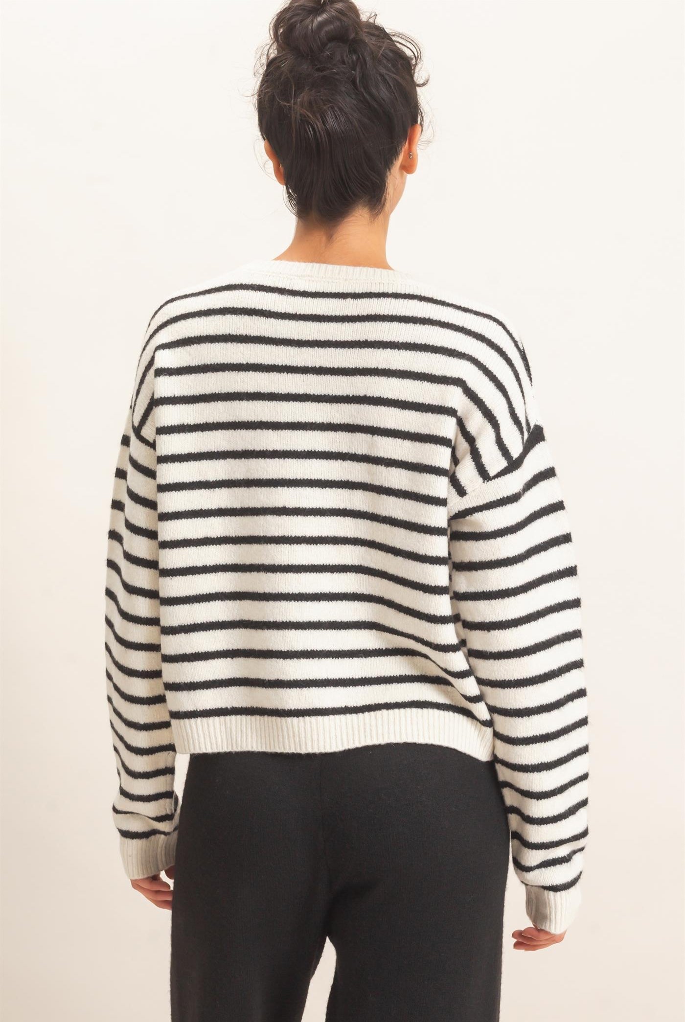 Wholesale Striped Crew Neck Sweater Sweaters DZ26C612 CREAM DOUBLE ZERO