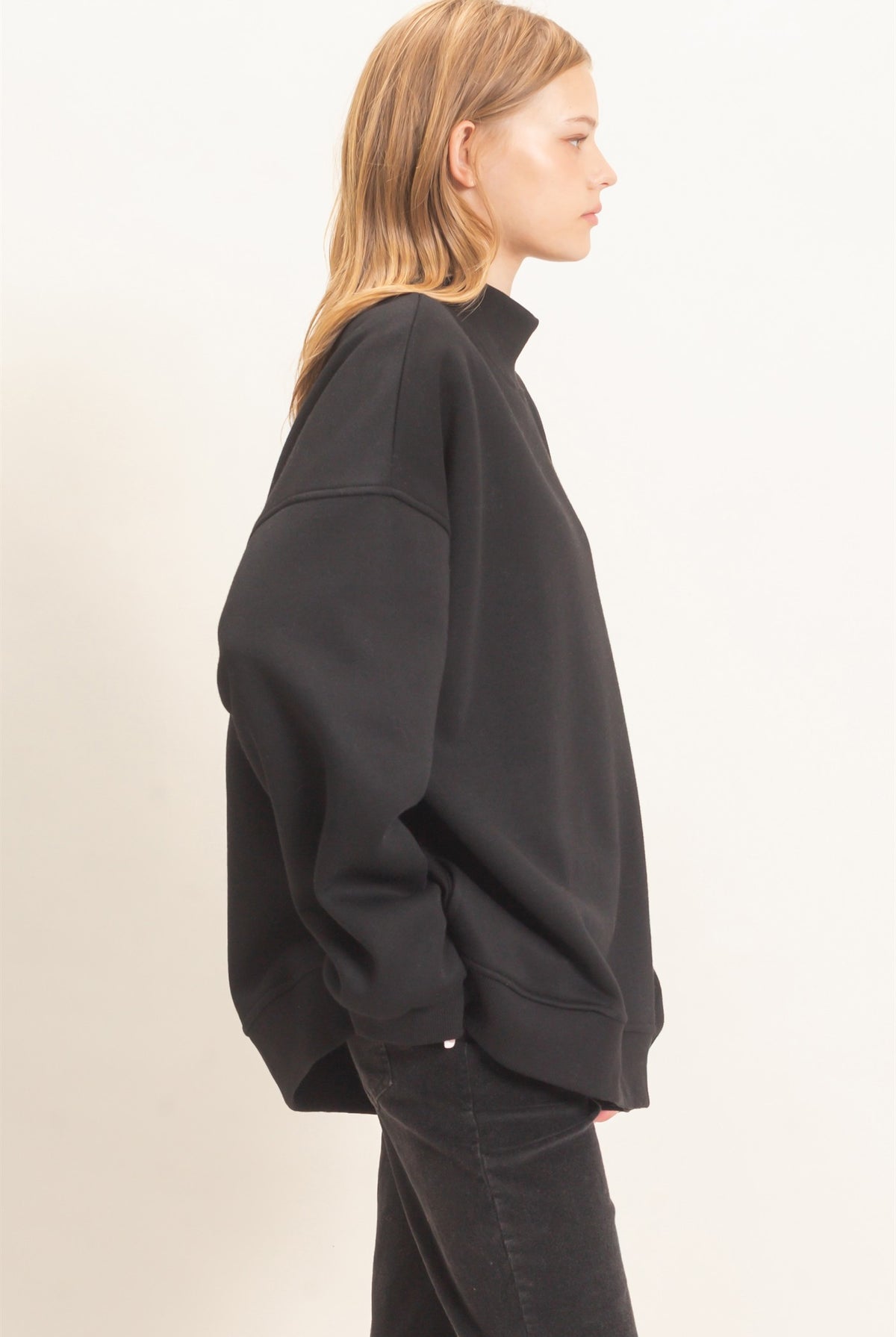 Wholesale Enzyme Washed Mock Neck Sweatshirt Sweatshirts HF26E222 BLACK HYFVE