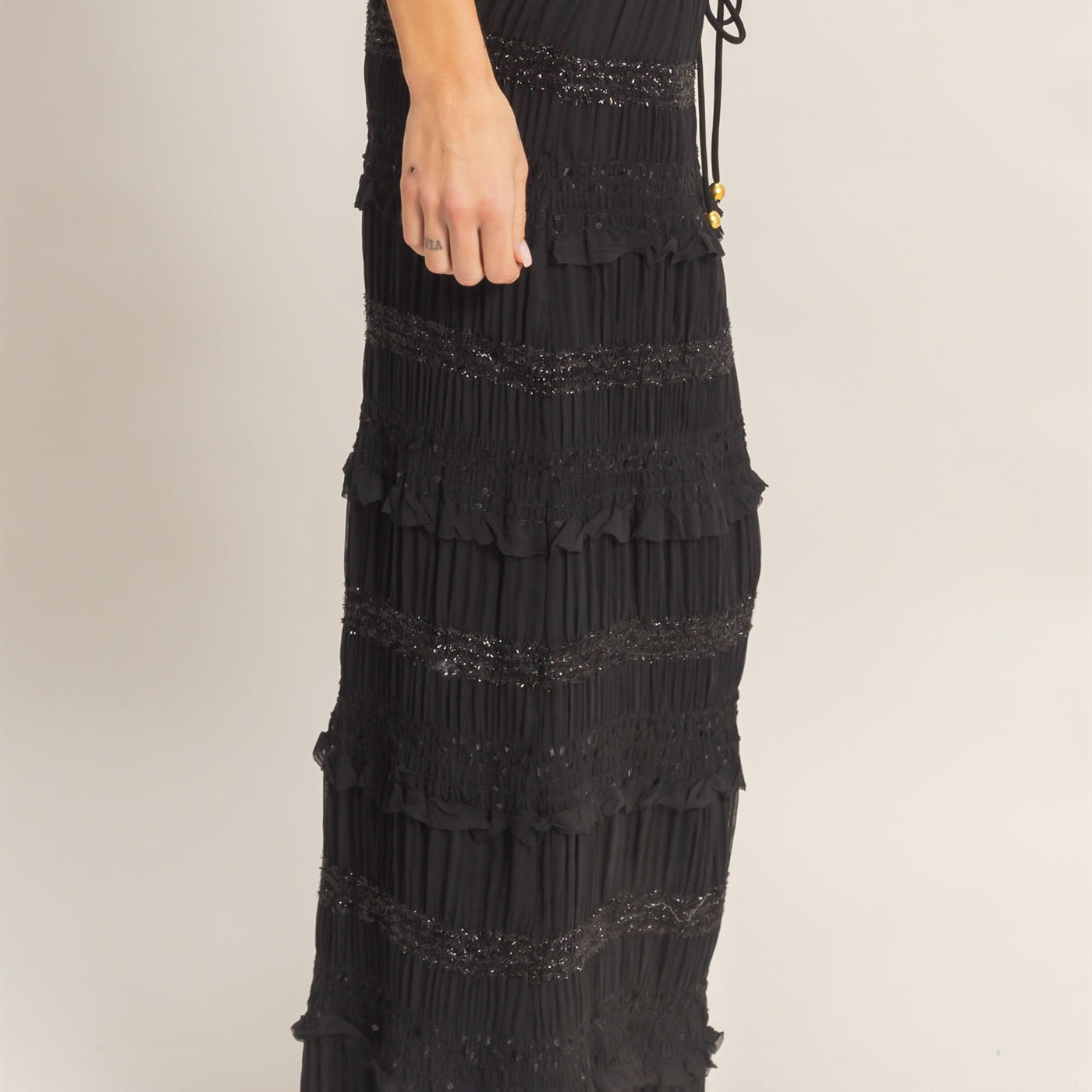 Wholesale Tiered Ruffle Midi Skirt Skirts HF25E833 BLACK HYFVE