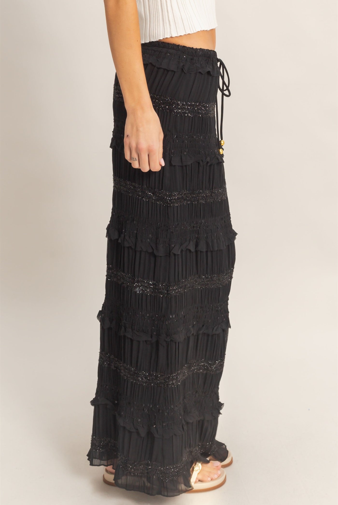 Wholesale Tiered Ruffle Midi Skirt Skirts HF25E833 BLACK HYFVE