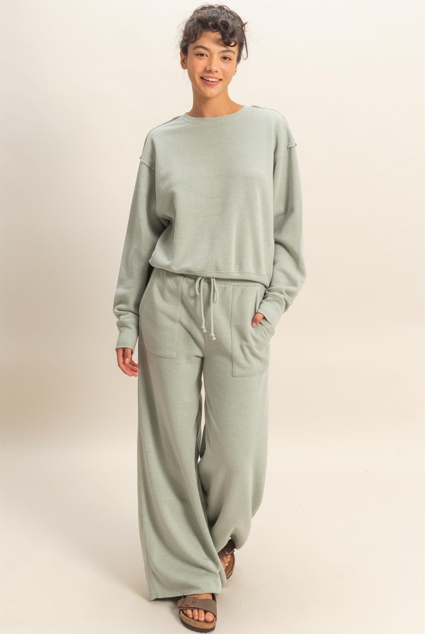 Wholesale Raw Edge Detail Burnout Sweatshirt Sweatshirts DZ26A048 SAGE GREEN DOUBLE ZERO