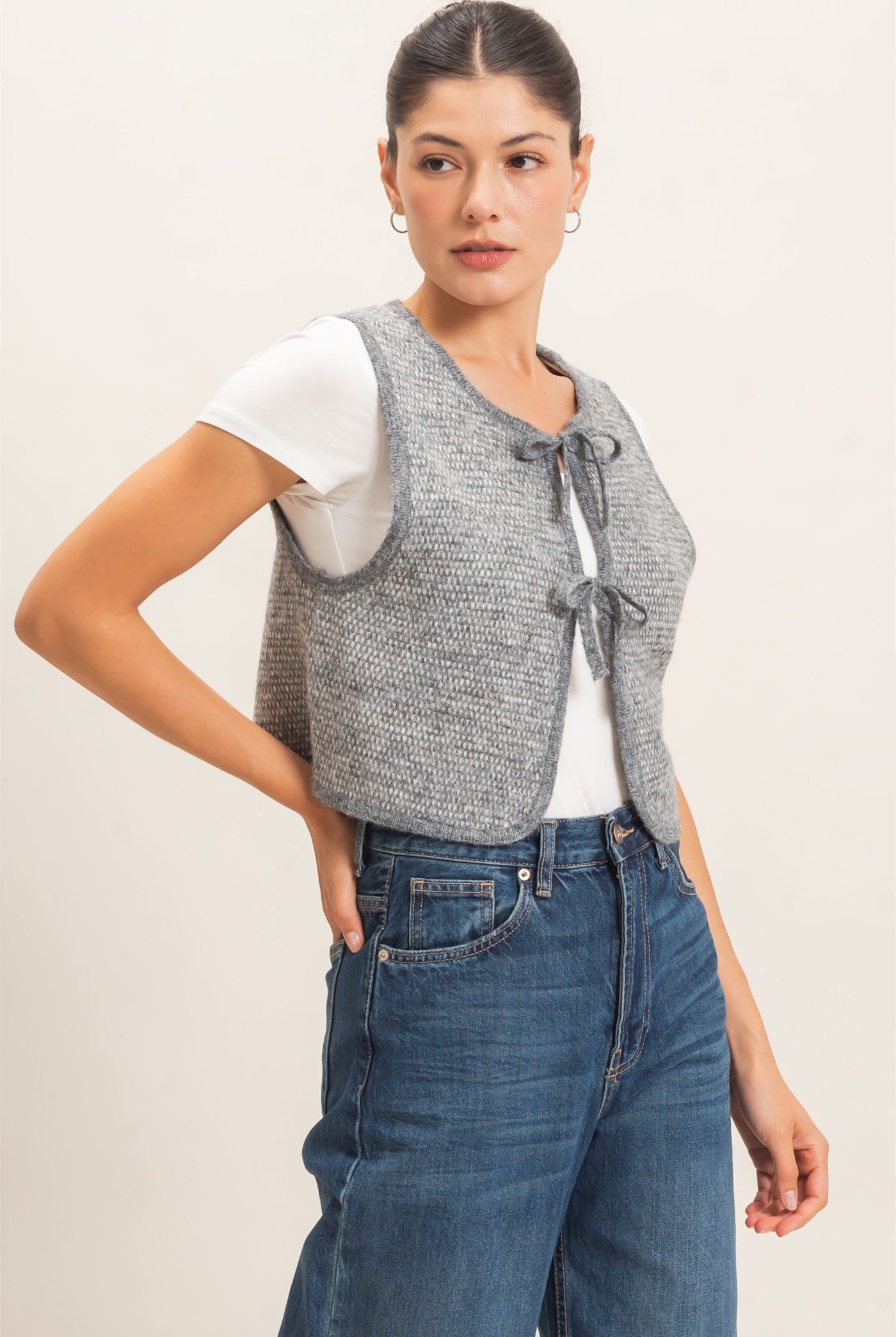 Wholesale Sweater Vest With Front Ties Sweaters HF26E140 GRAY HYFVE