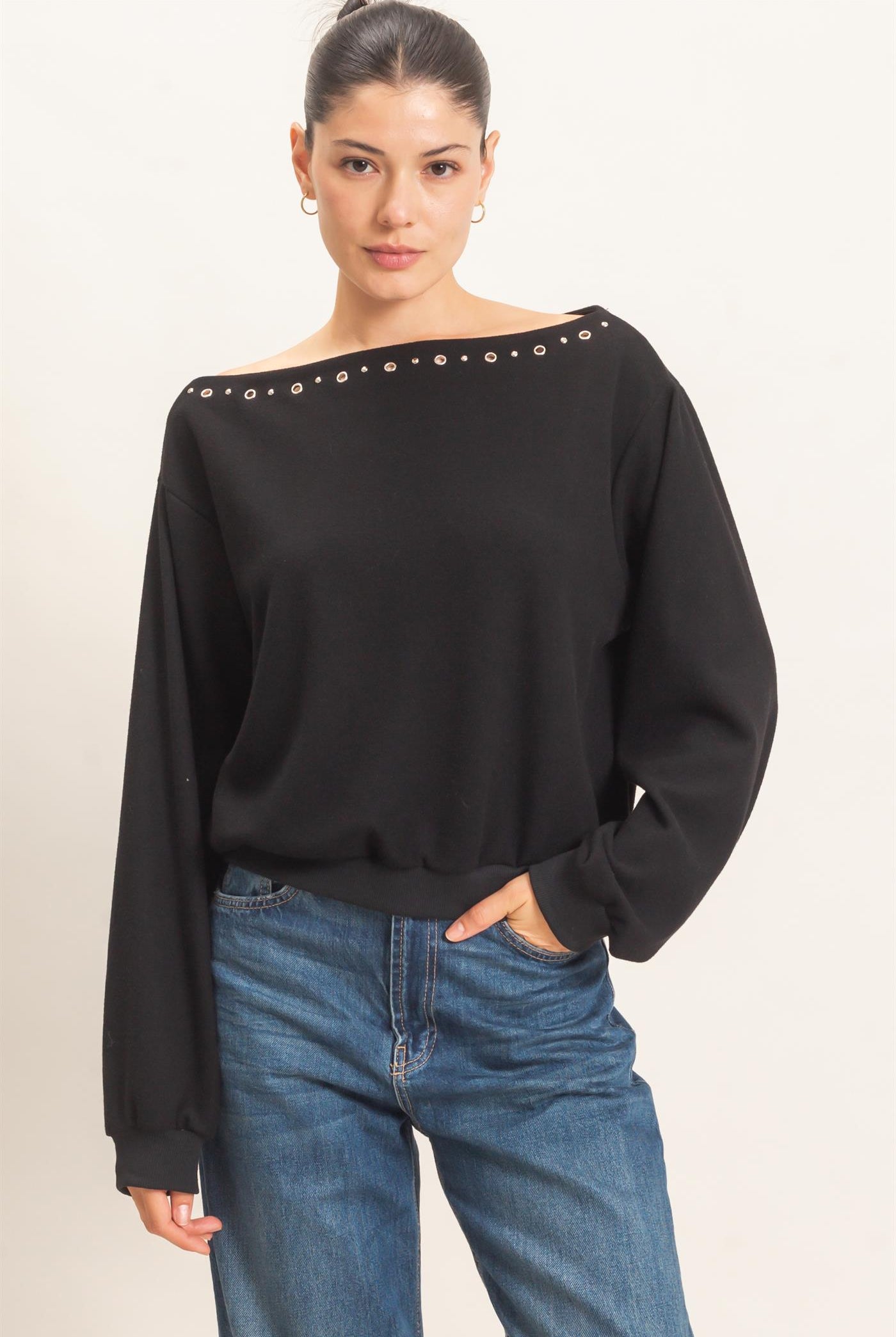 Wholesale Studded Crew Neck Sweatshirt Sweatshirts HF26E545 BLACK HYFVE