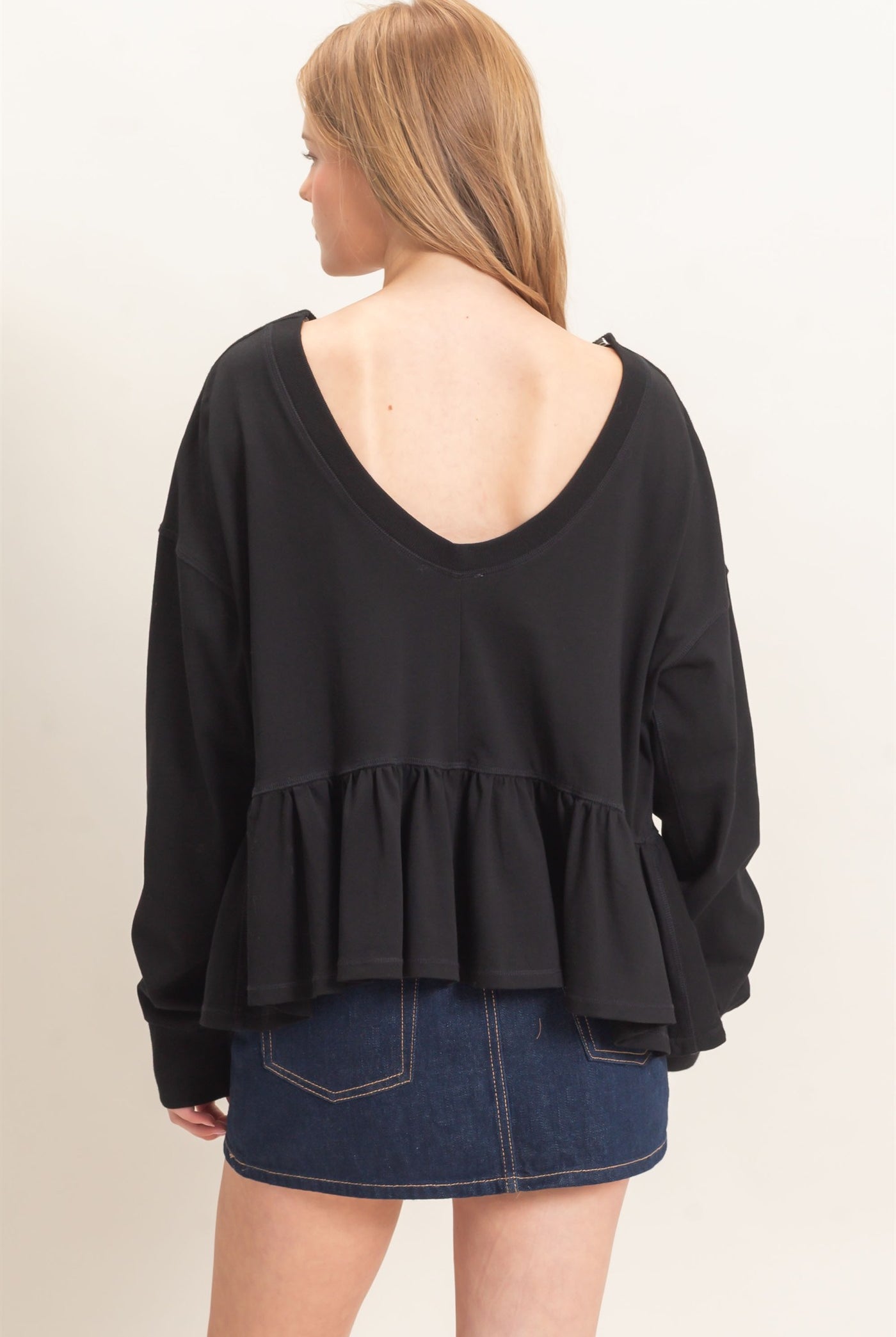 Wholesale Ruffled Hem Long Sleeve Top Clothing Tops HF26E065 BLACK HYFVE