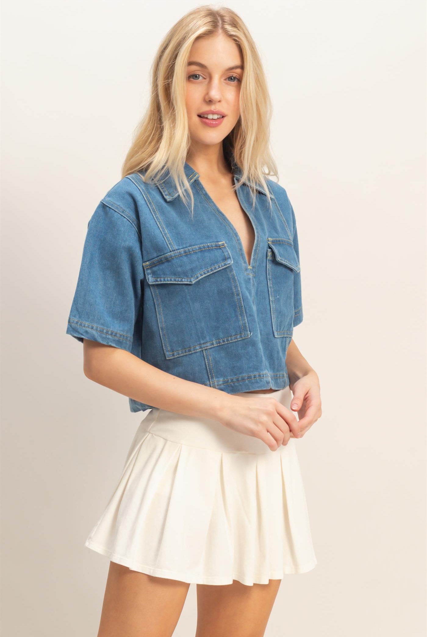 Wholesale Denim V-Neck Cropped Top Clothing Tops HF26C295 DENIM HYFVE