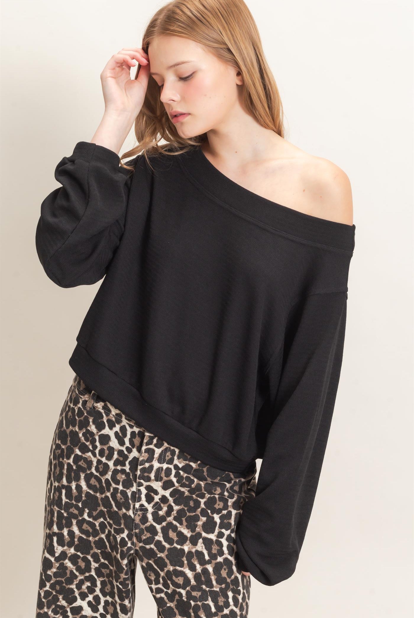 Wholesale Off Shoulder Knit Sweatshirt Blouses HF26F028 BLACK HYFVE