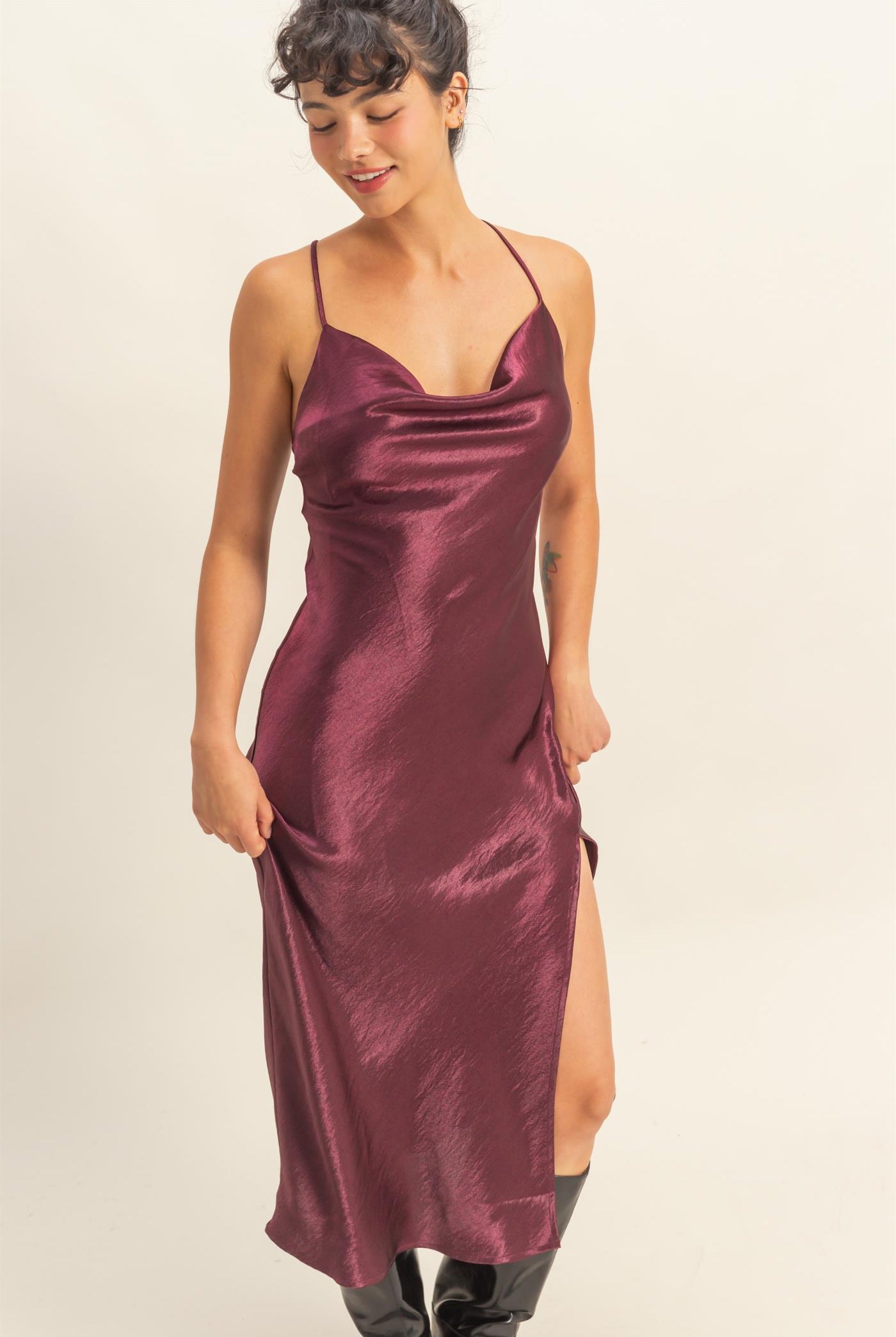 DZ25E902_DARKCHERRY_4257380