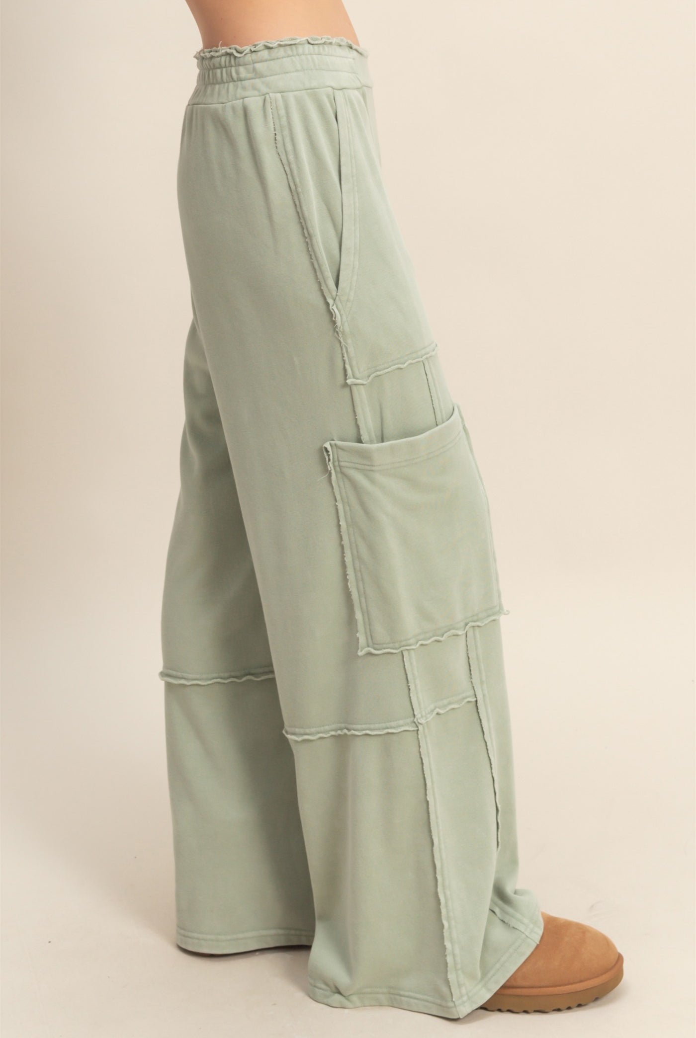 Wholesale Mineral Wash Oversized Utility Sweatpants Sweatpants DZ25C903 SAGE GREEN DOUBLE ZERO