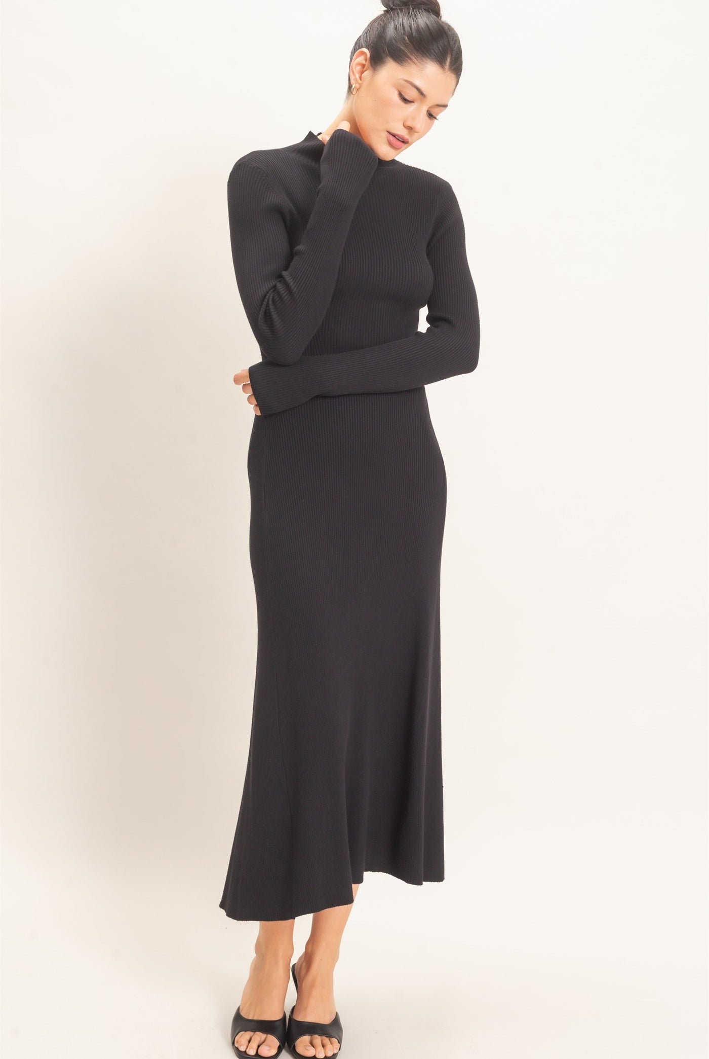 Wholesale Ribbed Mock Neck Long Sleeve Midi Dress Dresses HF26F156-D BLACK HYFVE