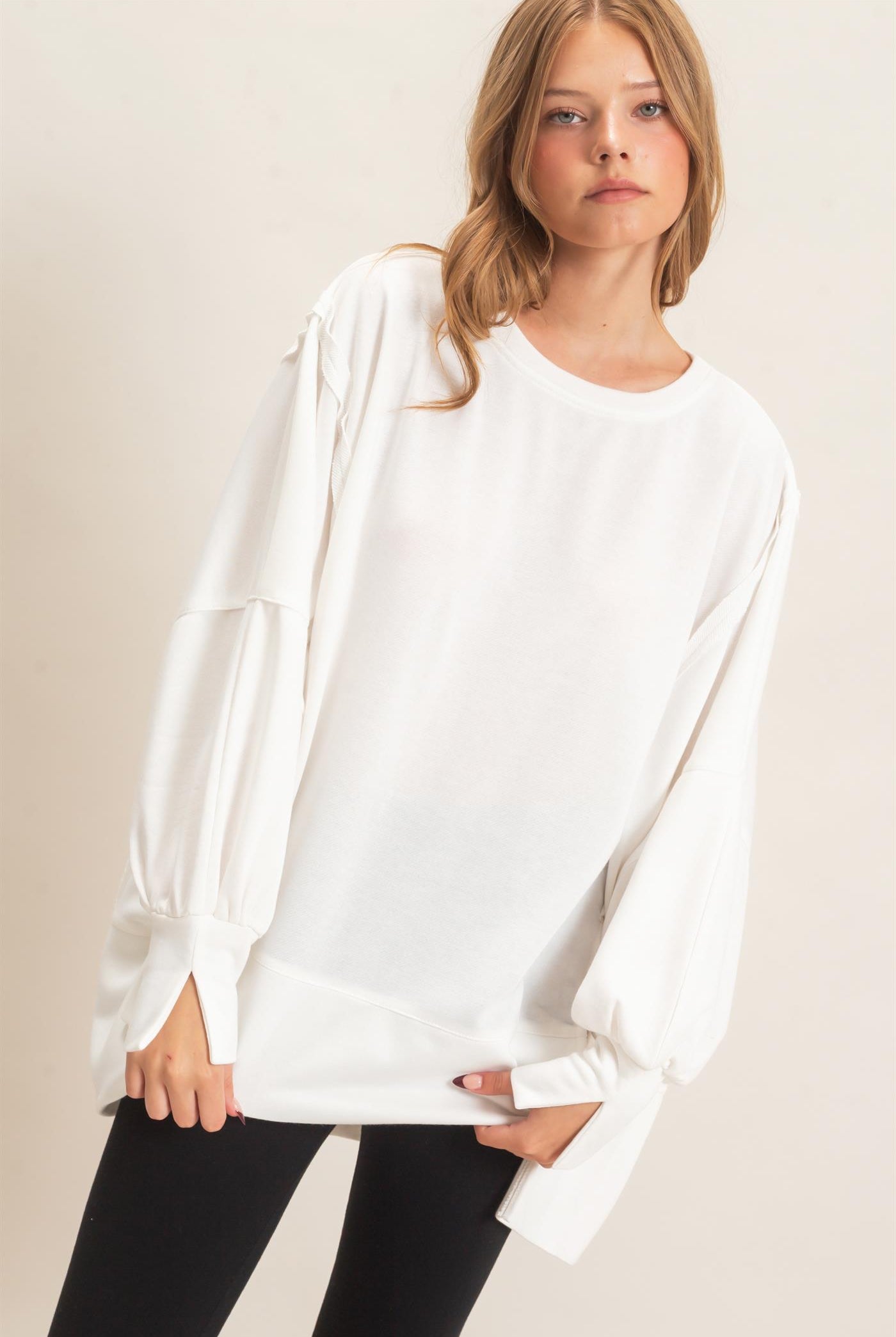 Wholesale Oversized Crew Neck Sweatshirt Sweatshirts HF26F132 OFF WHITE HYFVE