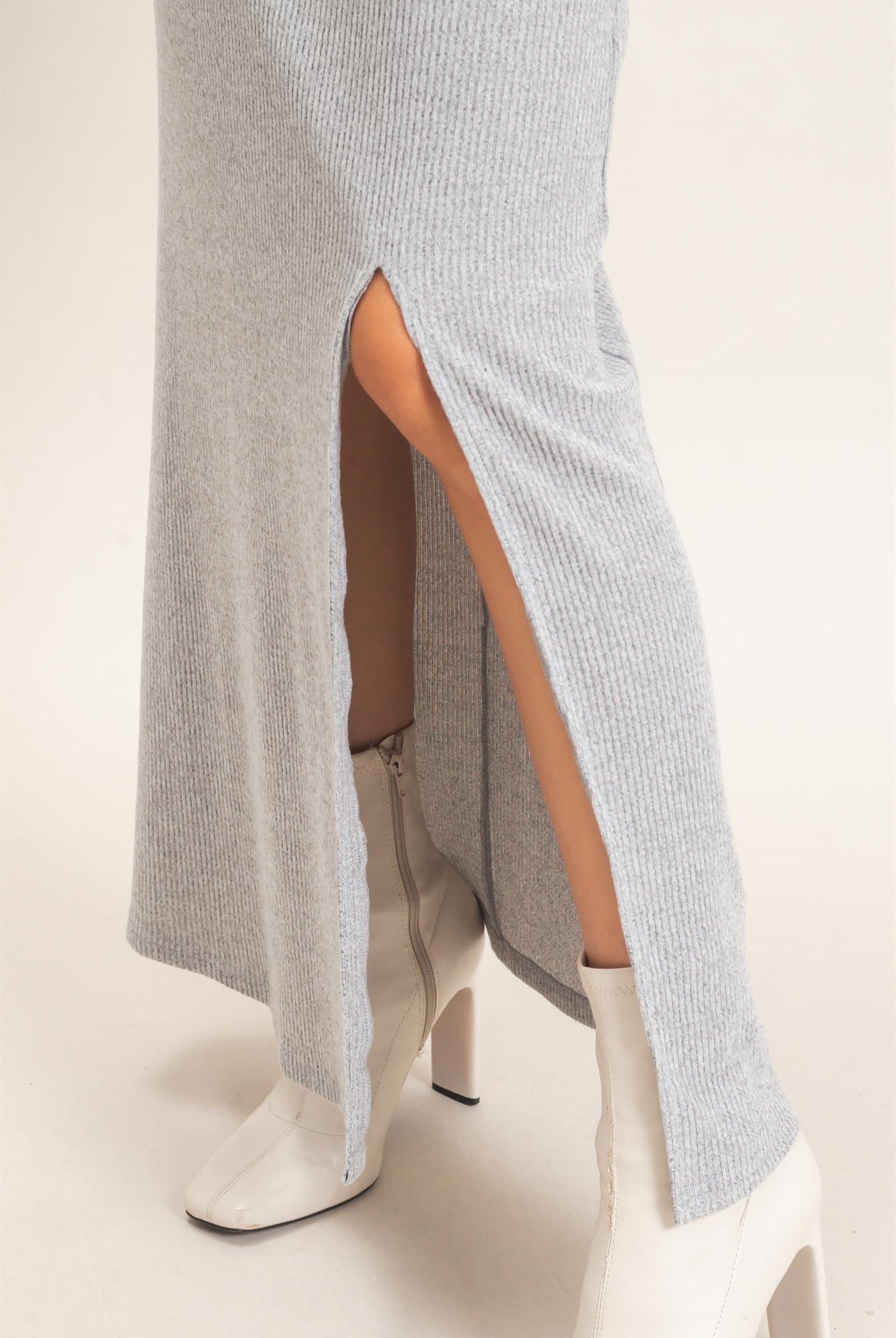 Wholesale Off-Shoulder Maxi Dress Dresses HF26F033 GRAY HYFVE