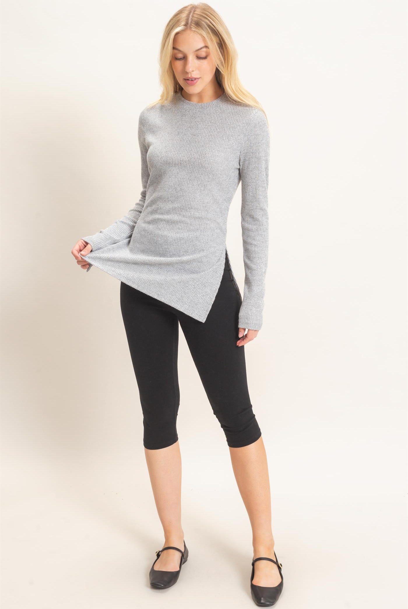 Wholesale Ribbed Crew Neck Sweater Clothing Tops HF26F034 GRAY HYFVE