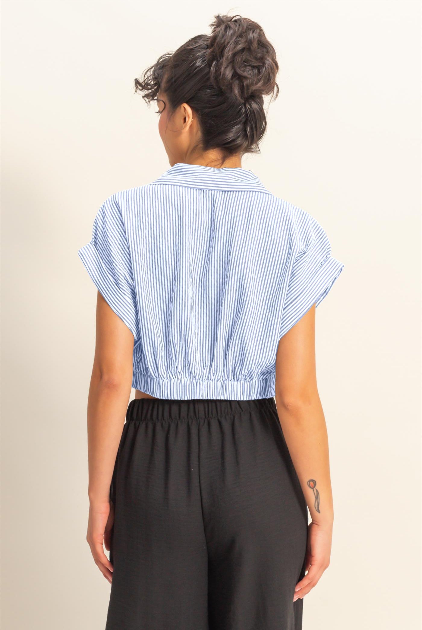 Wholesale Striped Short Sleeve Cropped Top Blouses DZ25C431 BLUE/WHITE DOUBLE ZERO