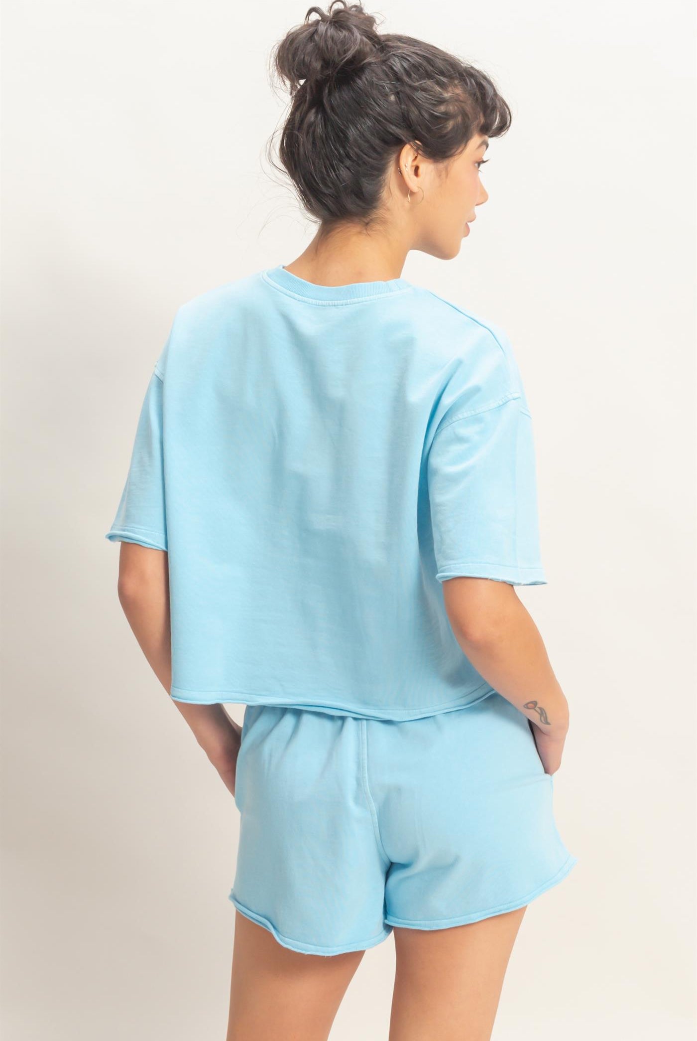 Wholesale Short Sleeve Crew Neck Top And Shorts Set Clothing DZ26C668-SET BLUE DOUBLE ZERO