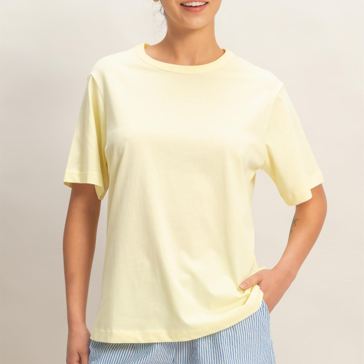 Wholesale Oversized Short Sleeve Crew Neck T-Shirt Clothing Tops DZ26A794 PALE YELLOW DOUBLE ZERO
