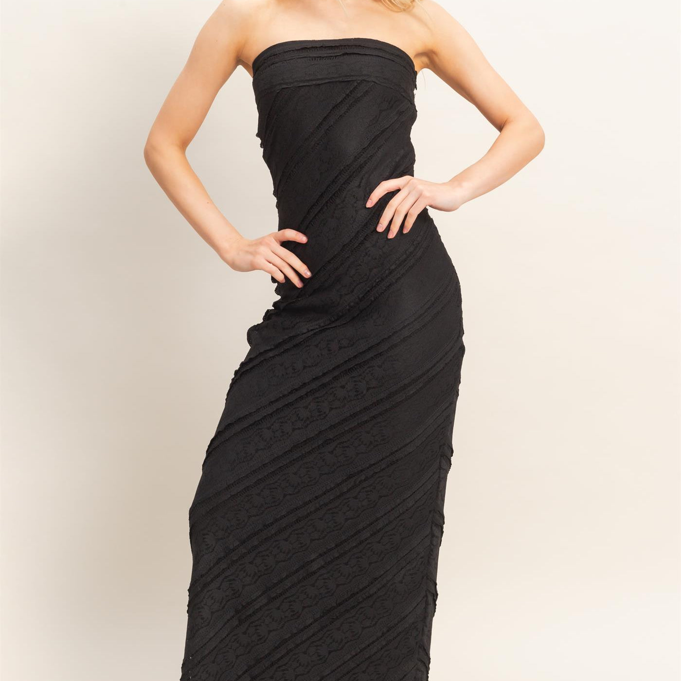 Wholesale Strapless Ruched Maxi Dress Dresses HF26A105 BLACK HYFVE