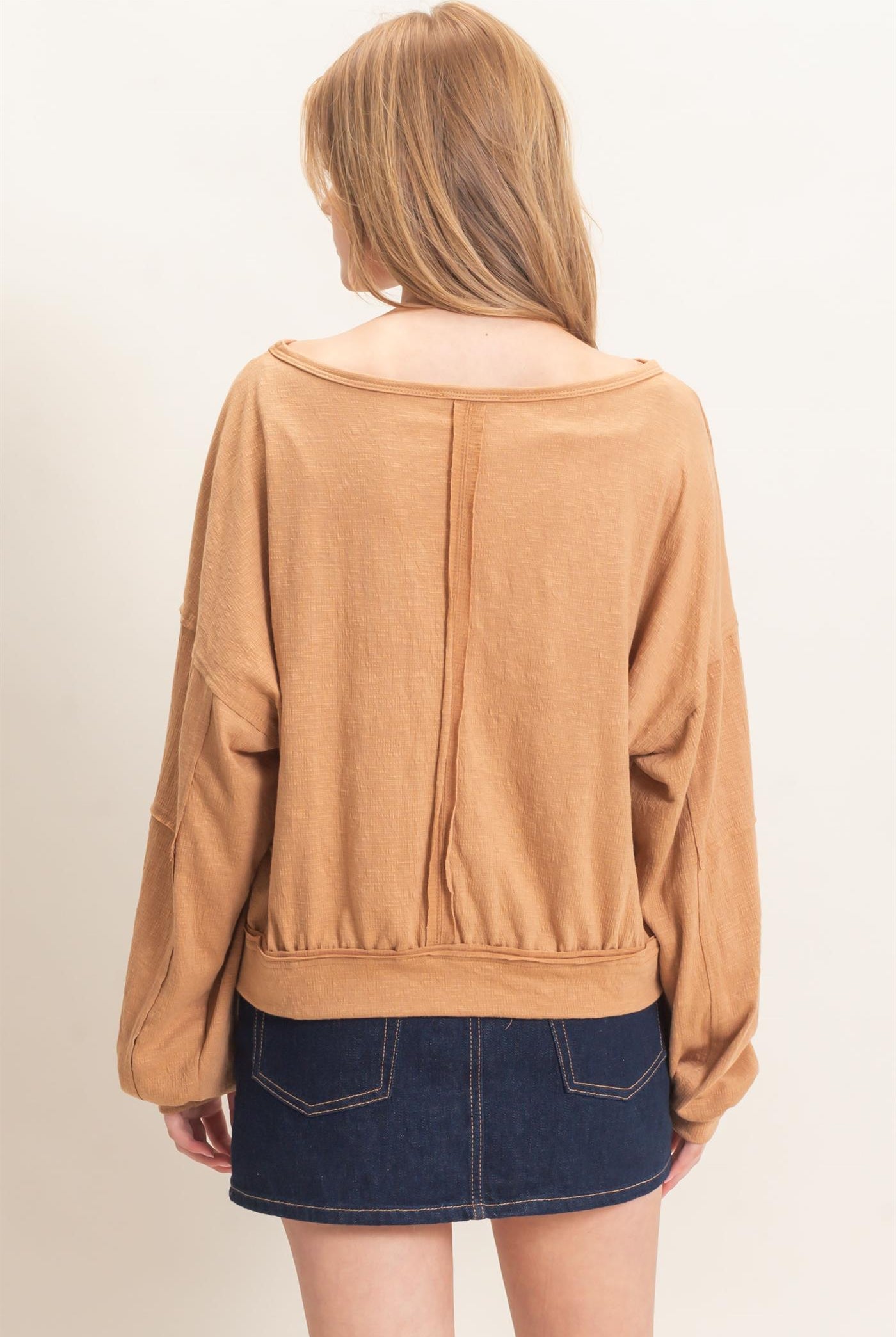 Wholesale Relaxed Boat Neck Long Sleeve Top Clothing Tops HF25F340 LIGHT BROWN HYFVE