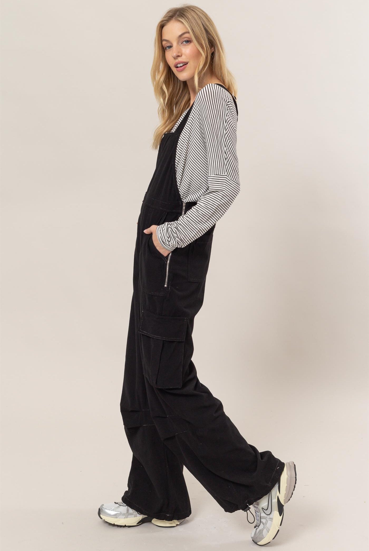 Wholesale Corduroy Cargo Overalls Clothing HF24F288 BLACK HYFVE