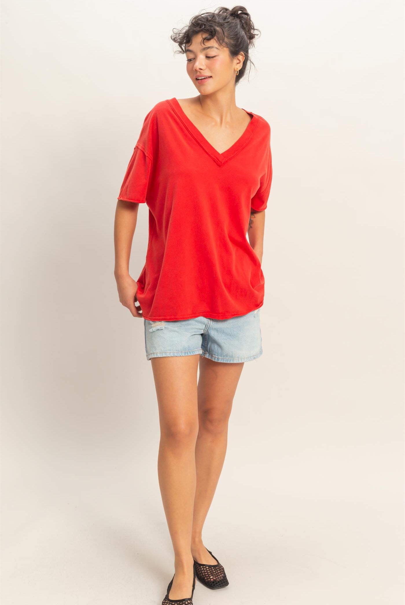 Wholesale Washed V-Neck Oversized Tee Clothing Tops DZ26A760 RED DOUBLE ZERO